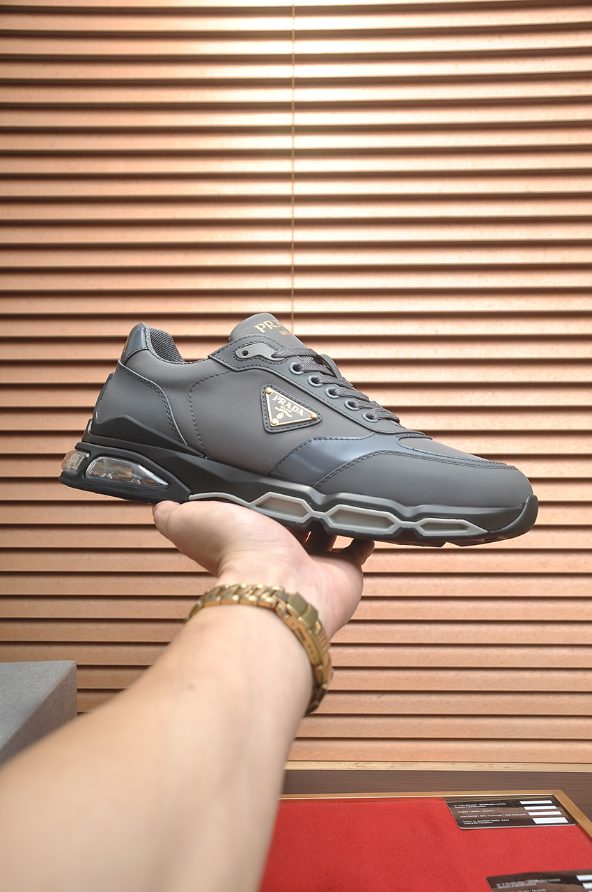 NO:589902,[PRADA] Top-quality original products, new seasonal styles, high-quality original products, top-grade imported calfskin and original imported glue, imported cowhide lining with original cowhide feet, original outsole!  Quality guaranteed!  Code 38-45 (45 customized),, prada, prada, cowhide19860909【普拉达PRADA】顶级原单,当季新款,高品质原单牛货,顶级进口小牛皮拼原版进口滴胶,内里进口牛皮配原版牛皮垫脚,原厂大底！品质保证！码38-45(45定做),,prada,prada,cowhide,Men's shoes