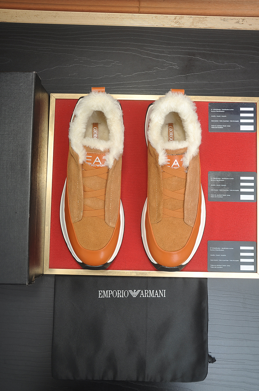 NO:604508,[Armani] (wool lining) Armani's latest casual shoes, the same style on the official website [proud], the original hot-selling model. Original factory cowhide material 11 original boards, wool lining, original foam outsole. Body parts one to one mold opening, counter quality Dear friends, if you are still worried about wearing matching shoes, then this shoe is your best choice!  38-44,,armani,armani,cowhide19860909【Armani】（羊毛内里）阿玛尼最新新款休闲鞋 火爆热卖官网同款[得意]原单爆款 .原工厂牛皮材料11原板 羊毛内里,原厂发泡大底.身配件一比一开模 专柜品质 亲们你还为穿着搭配鞋发愁那这款鞋你就是你不二的选择！38-44,,armani,armani,cowhide,Men's shoes