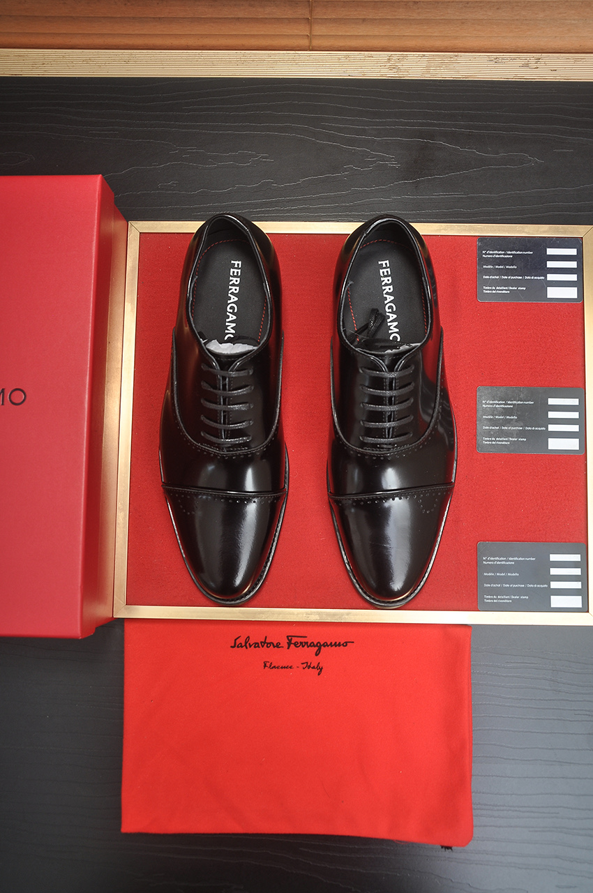 NO:604505,Factory [Ferragamo/Ferraga Curtain] The latest model in the counter is original imported high-quality cowhide with open edges + imported cowhide lining + original luxury metal buckle + original combination outsole, no pressure, 38--45 (45 is custom-made and cannot be returned or exchanged),,ferragamo,cowhide19860909厂【Ferragamo/菲拉格幕】专柜最新款原版进口开边上乘牛皮+进口牛皮内里+原版奢华金属扣+原版组合大底对比无压力 38--45(45定做不退换),,ferragamo,cowhide,Men's shoes