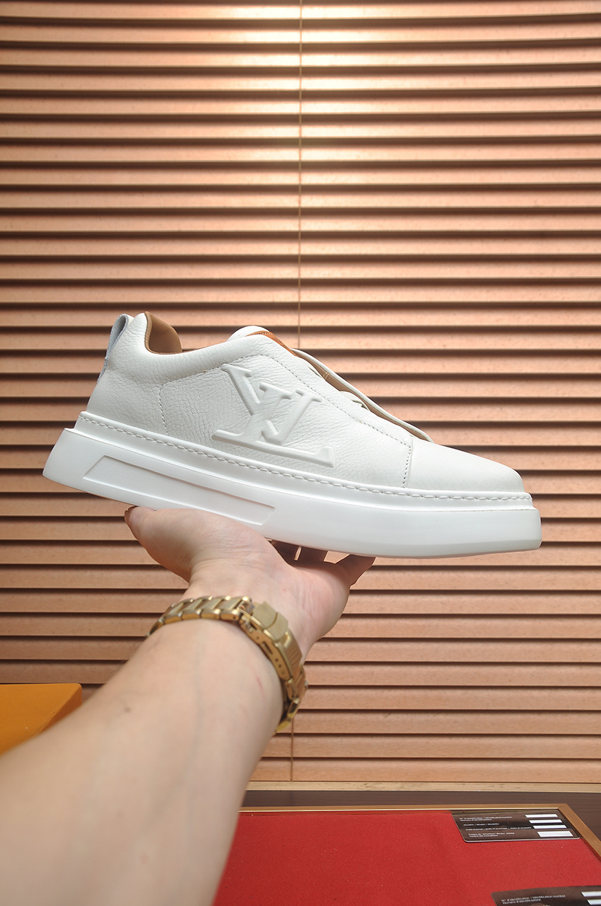 NO:605023,[LOUIS VUITTON] (Full sheepskin lining) Same style as LV Louis Vuitton official website [Proud] Original single hot model, LV original factory cowhide 11 original plate, sheepskin lining, upper, imported cowhide. Body parts, one to one mold opening, counter quality. Dear friends, if you are still worried about wearing matching shoes, then this shoe is your best choice!  38-45 (45 is custom-made and cannot be returned or exchanged),,louis vuitton,louis vuitton,louis vuitton,cowhide,sheepskin19860909【LOUIS VUITTON】(全羊皮内里)LV路易威登官网同款[得意]原单爆款 LV原工厂牛皮11原板 羊皮内里鞋面进口牛皮.身配件一比一开模 专柜品质 亲们你还为穿着搭配鞋发愁那这款鞋你就是你不二的选择！38-45(45定做不退换),,louis vuitton,louis vuitton,louis vuitton,cowhide,sheepskin,Men's shoes