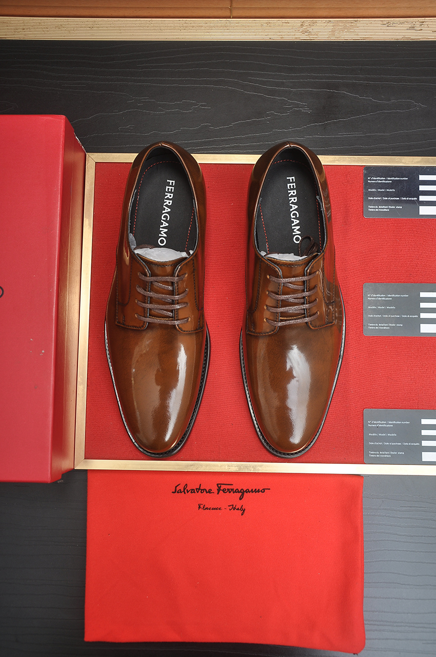 NO:620184,Factory [Ferragamo/Ferraga Curtain] The latest model in the counter is original imported high-quality cowhide with open edges + imported cowhide lining + original luxury metal buckle + original combination outsole, no pressure, 38--45 (45 is custom-made and cannot be returned or exchanged),,ferragamo,cowhide19860909厂【Ferragamo/菲拉格幕】专柜最新款原版进口开边上乘牛皮+进口牛皮内里+原版奢华金属扣+原版组合大底对比无压力 38--45(45定做不退换),,ferragamo,cowhide,Men's shoes