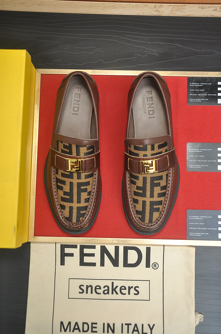NO:620955,【FENDI】The latest high-end men’s shoes in Hong Kong!  Original quality. The upper is made of imported cowhide material and cowhide lining!  Super comfortable on the foot, original wear-resistant outsole, luxurious and fashionable, casual and versatile!  Size 38-45 (45 customized),,fendi,fendi,cowhide19860909【芬迪 FENDI】最新高端男鞋香港专柜！ 原单品质 鞋面采用进口牛皮材料、牛皮内里 ！入足超舒服,原厂耐磨大底 奢华时尚 休闲百搭！尺码38-45（45定做）,,fendi,fendi,cowhide,Men's shoes
