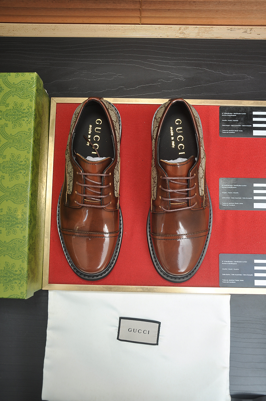 NO:621422,Italy's top luxury men's shoe giant (GUCCI) (Gucci) (full cowhide lining) has launched a new model with an original European style that is pleasing to the eye. In order to make the shoes more durable and non-deformable, the production continues to follow traditional methods, but there is still no lack of innovation. The leather is made of original sheepskin, which is smooth, natural and extra bright. It is made of imported cowhide. The first choice of the wealthy 38-45 (custom-made for 45),,gucci,cowhide,sheepskin19860909意大利顶级奢侈男鞋巨头(GUCCI)（古奇）（全牛皮内里）新款报到原汁原味的欧式风格 赏心悦目为了让鞋子更加耐用不变形制作继续沿用传统做法 但仍然不乏创新皮质上选择原版羊皮 流畅自然 并格外光亮进口牛皮制作而成 土豪的第一选择 38-45(45定做),,gucci,cowhide,sheepskin,Men's shoes