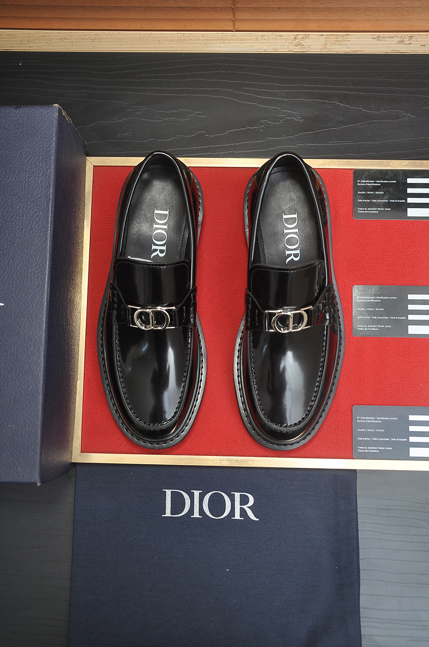 NO:680600,[Dior] (water-dyed cowhide lining) Dior original 1:1 high quality, imported original material, imported version of original cowhide, water-dyed cowhide lining, original TPU outsole, code number: 39-44 (customized at 38.45),, dior, dior, cowhide19860909【Dior】（水染牛皮内里）迪奥原版1:1高品质,进口原版料,进口版原牛皮,水染牛皮内里,原版TPU大底,码数:39-44（38.45定做）,,dior,dior,cowhide,Men's shoes