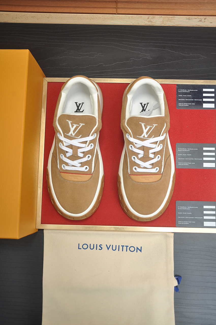 NO:690349,[LOUIS VUITTON] (original order) Couple style LV Louis Vuitton* - top version of LV classic trendy shoes!  Made of imported original cowhide, water-dyed cowhide lining, and original wear-resistant rubber outsole!  High quality products!  Size for women: 35-40. Men: 39-46 (customized for 45.46),,louis vuitton,louis vuitton,louis vuitton,cowhide19860909【LOUIS VUITTON）（原单）情侣款LV路易威登 *——顶级版本 LV经典潮鞋！选用进口原版牛皮 水染牛皮内里.原版耐磨橡胶大底！高品质精品！码数女款35-40.男39-46(45.46定做),,louis vuitton,louis vuitton,louis vuitton,cowhide,Men's shoes