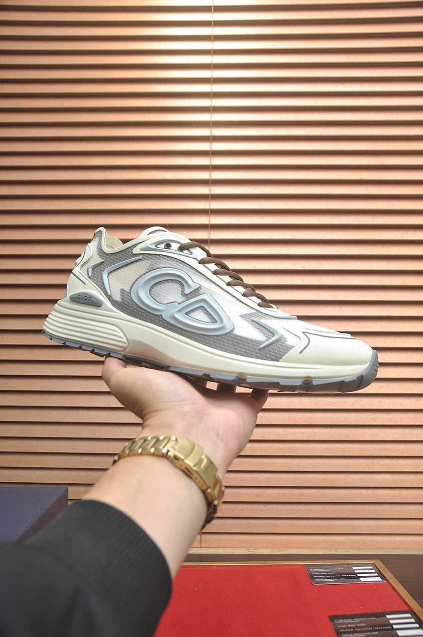 NO:756290,(Top original order) Brand Dior (Dior) Standard men's size 38-44 (45 customized) The same grade as the official website. Materials are spliced ​​with top original cowhide. Original wear-resistant and lightweight outsole. Style category trendy and fashionable casual shoes. Distinguished luxury brand elements. Top luxury. Color: actual picture color, dior, dior, cowhide19860909（顶级原单） 品牌Dior（迪奥） 标准码男码38-44（45定制） 等级官网同款 材料顶级原版牛皮拼接而成 原版耐磨轻便大底 款式类别潮流时尚休闲鞋 尊贵奢侈品大牌元素顶级奢华 颜色实物图片色,,dior,dior,cowhide,Men's shoes