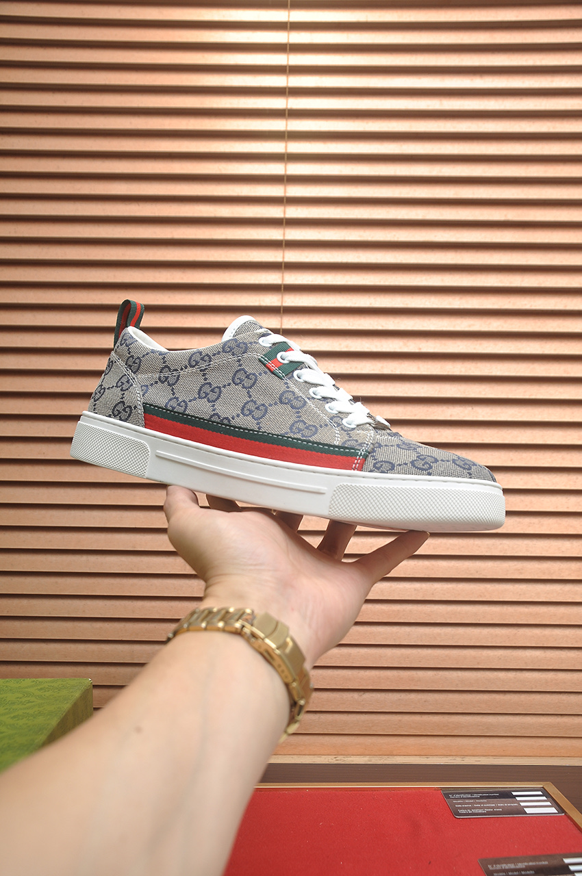 NO:780636,[GUCCI Gucci] Official website 1:1 men's sports shoes are now on the market, using original Gucci fabric + sheepskin lining, plus the official website original 1:1 comfortable outsole. Fashionable and versatile, super comfortable and breathable. 5 colors available, standard shoe size 38/45 (custom-made 45 is non-returnable),, gucci, sheepskin19860909【GUCCI 古奇】官网1:1运动男鞋火爆上市,采用原版古奇布料+羊皮内里,再加官网原版1:1舒适大底.时尚百搭,着脚超舒适、透气.5色可选,标准鞋码38/45（45定做不退换),,gucci,sheepskin,Men's shoes