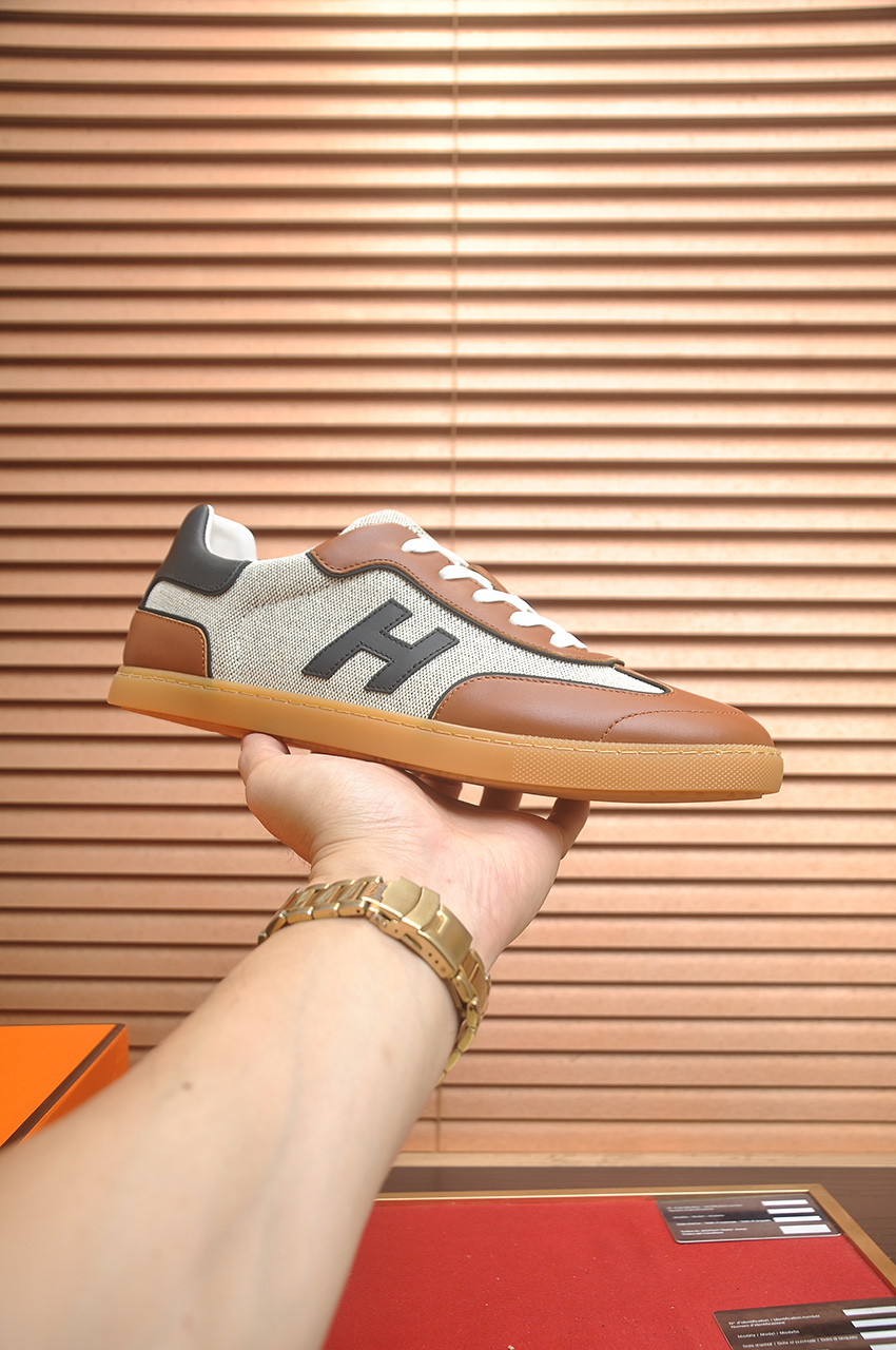 NO:782486,[Hermès] (cowhide lining) original item from the popular counter!  The world's top brand...Luxury quality...//Fashion High-end upper-foot...gives you a low-key and luxurious comfort experience. The upper is made of pure first-layer cowhide imported from Italy...sweat-absorbent cowhide lining...comfortable and breathable, high-end and classy...luxury and noble!!  ..Shipping from OEM factory [Hug] stall..Original board.Code number: 39-46(45.46 customized),,hermes,cowhide19860909【爱马仕】（牛皮内里）爆款专柜原单货！世界顶级品牌..奢华品质....//时尚 上脚高档次 ..给你低调奢华的舒适体验.鞋面采用纯意大利进口原板头层牛皮..吸汗牛皮内里..,舒适透气,高端大气上档次..奢华尊贵! ！..代工厂出货 [拥抱]档口..原板.码数:39-46(45.46定制),,hermes,cowhide,Men's shoes