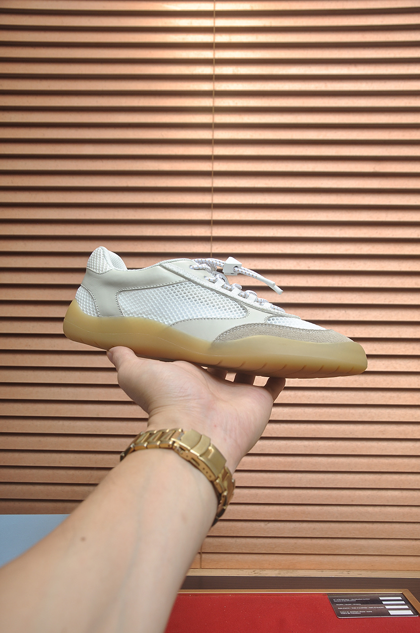 NO:782933,PRADA, Prada's new product, couple's model, imported calf leather with breathable mesh. TPU wear-resistant outsole. Comfortable and soft on the feet. Size: female 35-40, male 38-45. (45 customized),, prada, prada, cowhide19860909PRADA,普拉达新品,情侣款 面料进口小牛皮搭配透气网布.TPu耐磨大底.上脚舒适柔软.码数:女35-40 男38-45.（45定做）,,prada,prada,cowhide,Men's shoes