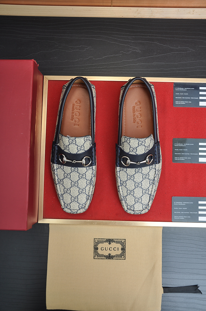 NO:955512,[Gucci GUCCI] (High-end Niuli) New Gucci* - the top version of Gucci Peas shoes!  Made of imported original cowhide, the inner top layer is comfortable cowhide lining!  Original wear-resistant rubber outsole!  High quality products!  Code number 38-44!  ,,gucci,cowhide19860909【古奇 GUCCI】 (高端牛里) 新款Gucci*——顶级版本 古奇豆豆鞋！选用进口原版牛皮,内里头层舒适牛皮内里！原版耐磨橡胶大底！高品质精品！码数38-44！,,gucci,cowhide,Men's shoes