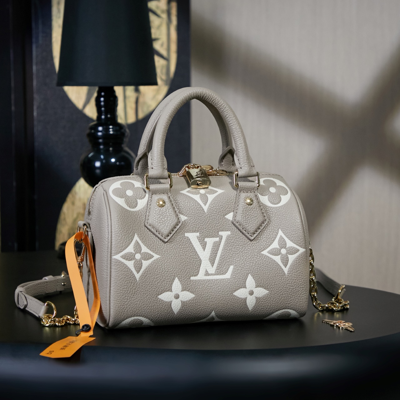 M46575【Genuine】The leather is made of genuine Italian Grade A leather (top-grade genuine): The so-called top-grade genuine refers to the quality, hardware, fabric, craftsmanship, edge oil, Grade A product, the photographed image matches the product, complete packaging as shown in the accompanying images, size: image 1