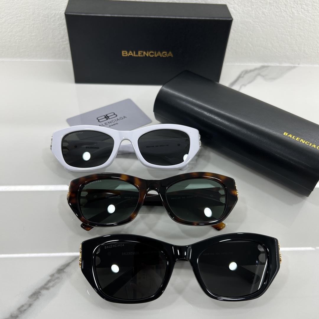 🌹BALENCIAG*巴黎世家💥💥型号：BB0311SK💥💥尺寸：53-21-140💥💥时尚百搭💥💥