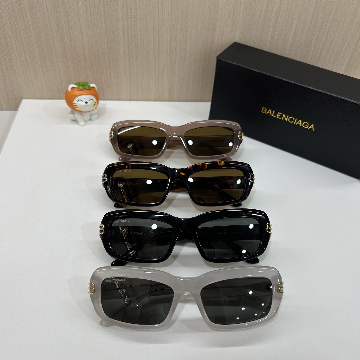🌹BALENCIAG*巴黎世*💥💥型号：BB0432S💥💥尺寸：57-18-140💥💥时尚百搭💥💥 