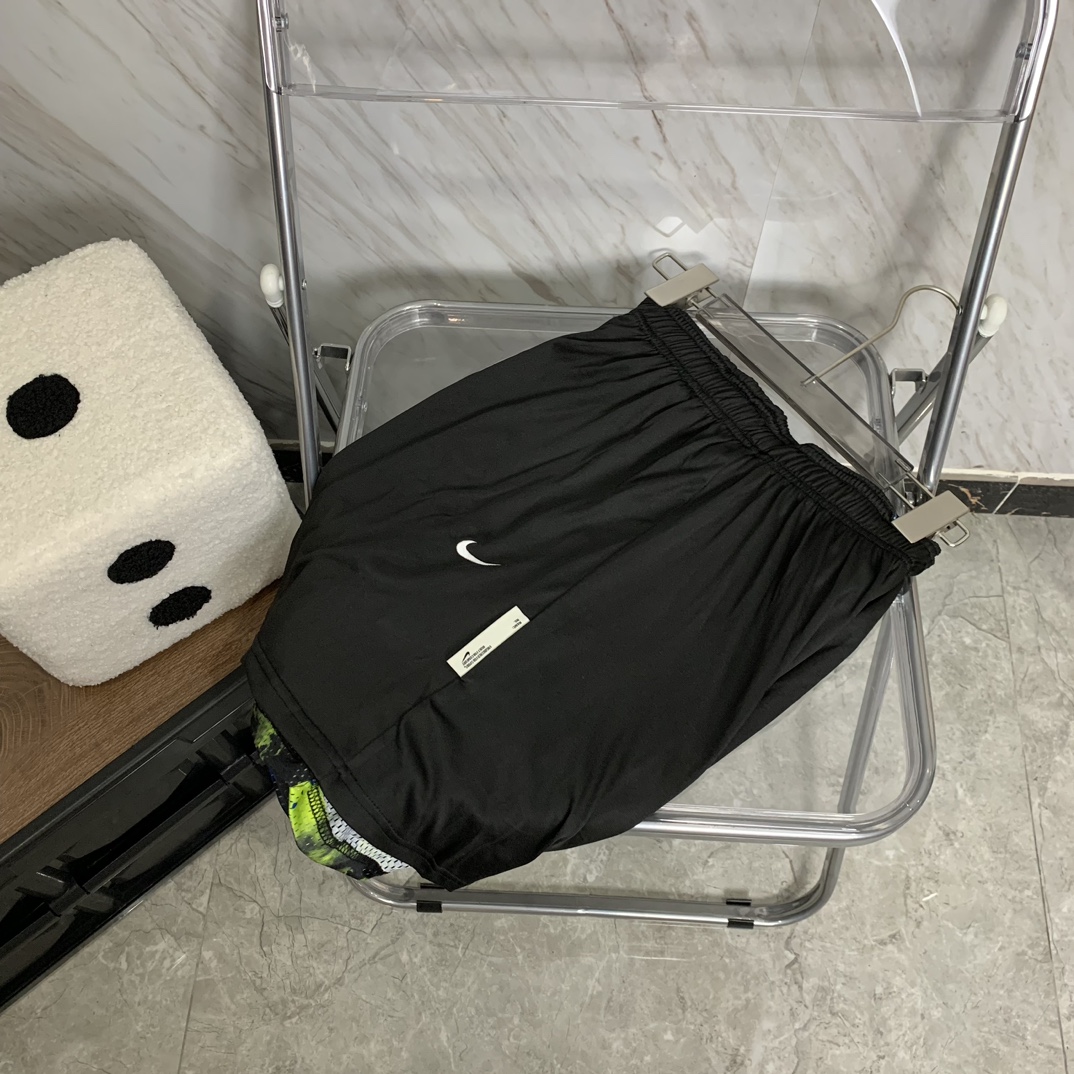Nike Unisex Embroidered Shorts for Fashion and Leisure – High Quality and Stylish - 图片 4