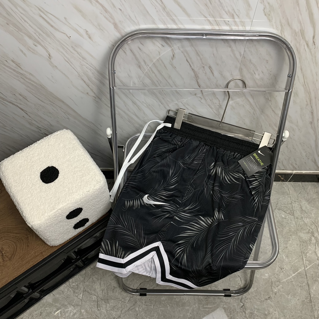 New Nike Fast-Dry Basketball Training Shorts for James – Black, Various Sizes. - 图片 3