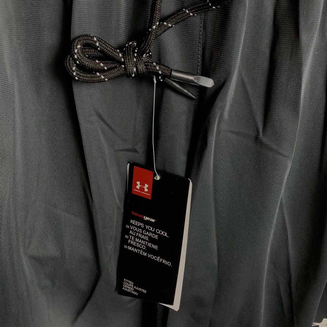 2024s Under Armour Summer Leisure Pants in Milk Silk Fabric - 图片 9
