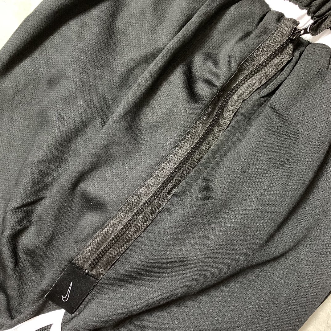 Nike Classic Netball Basketball Shorts: All-Powerful Sand-Button Design, Hot Black-and-White Style - 图片 7