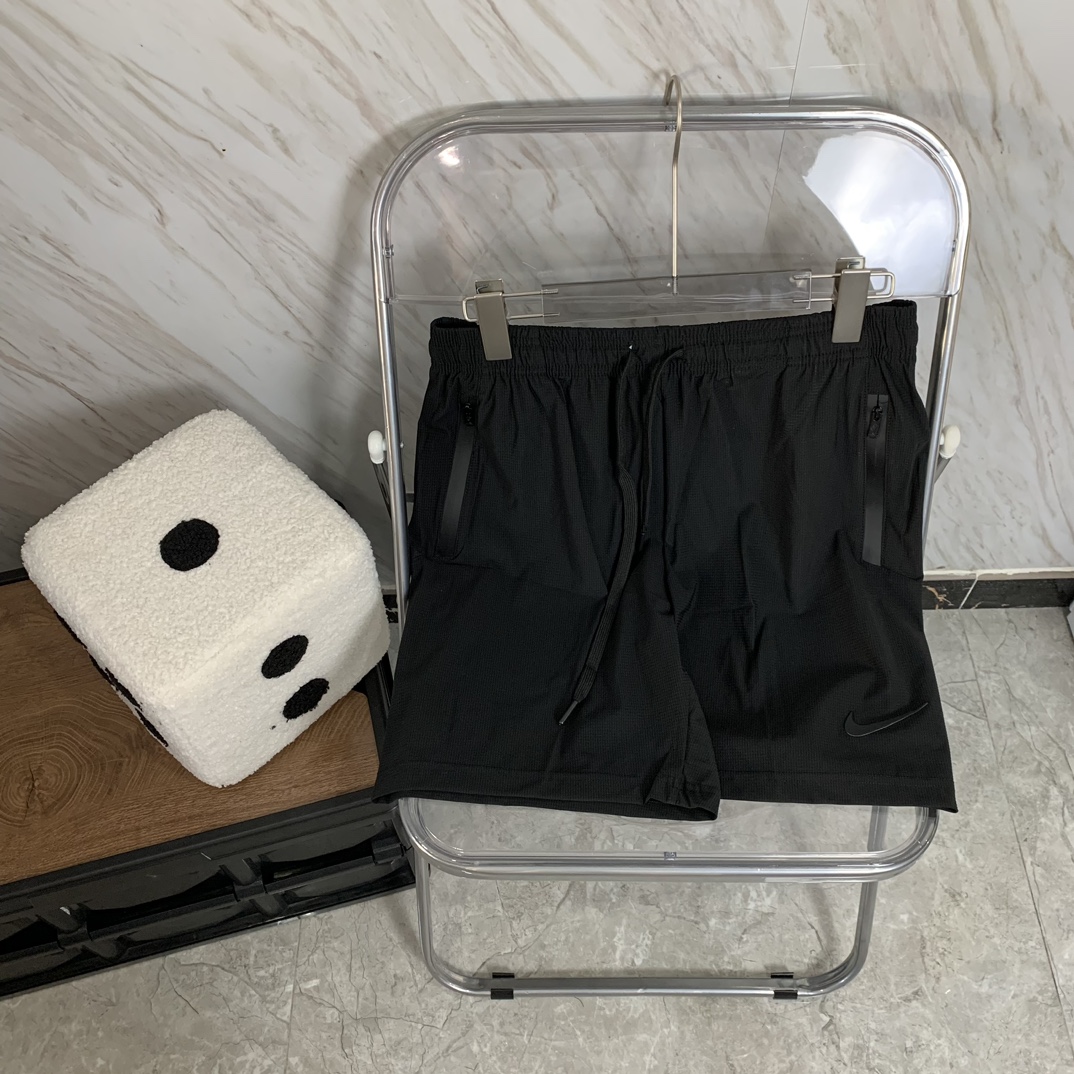 Nike Dry-Print Sports Shorts: Cool, Durable, Photoprinted. Unisex in Black/Grey. Sizes L-3XL. - 图片 3