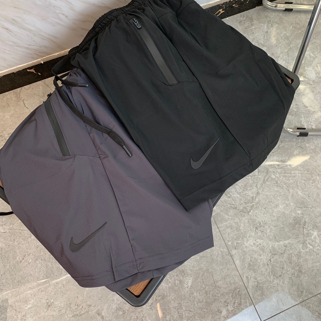 Nike Dry-Print Sports Shorts: Cool, Durable, Photoprinted. Unisex in Black/Grey. Sizes L-3XL. - 图片 2