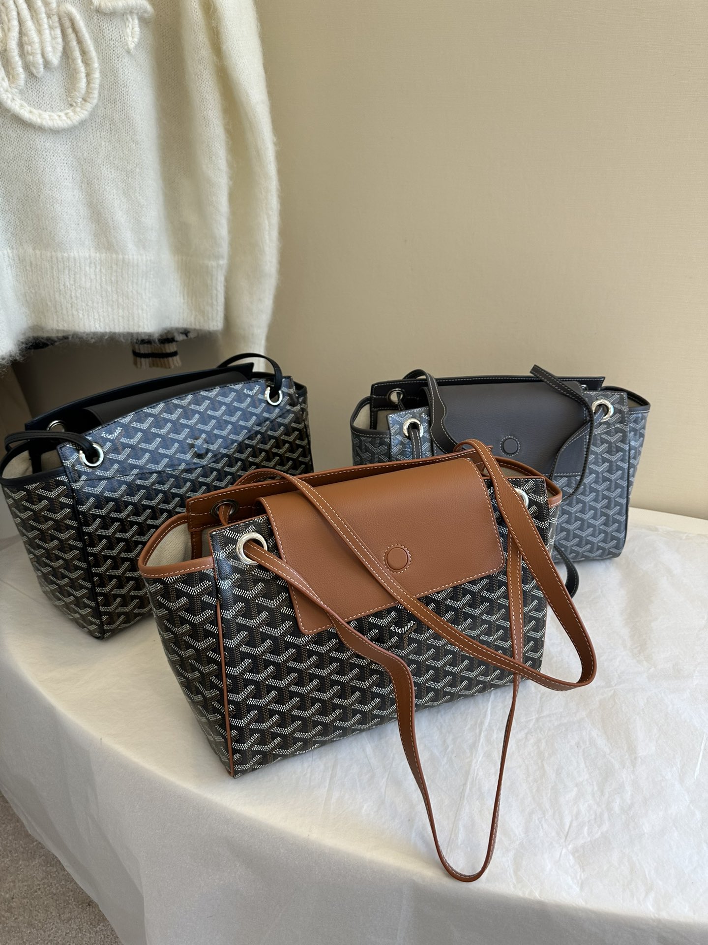 Louis Vuitton Luxury Handbag Collection 5