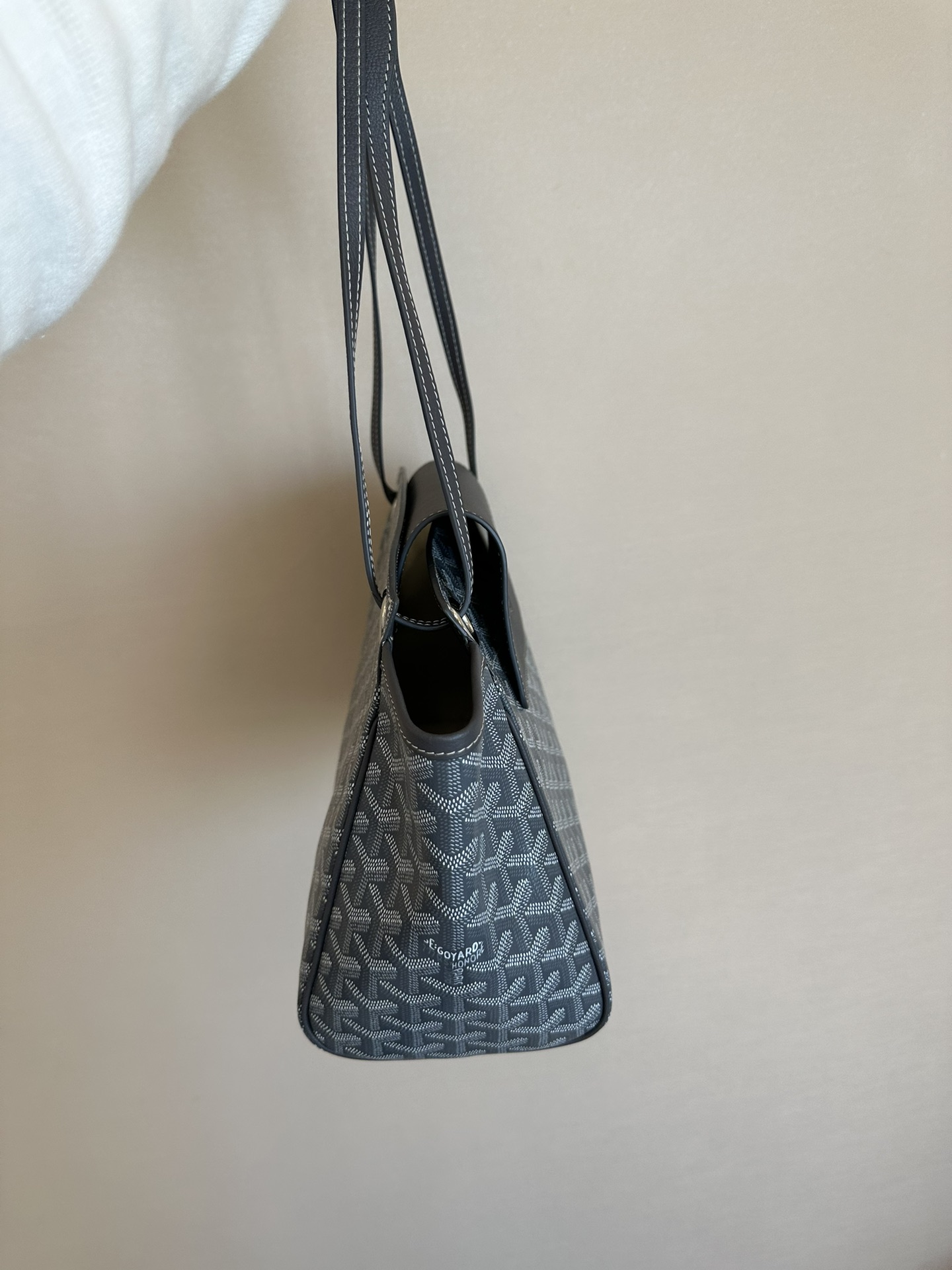 Goyard Luxury Handbag Collection 5