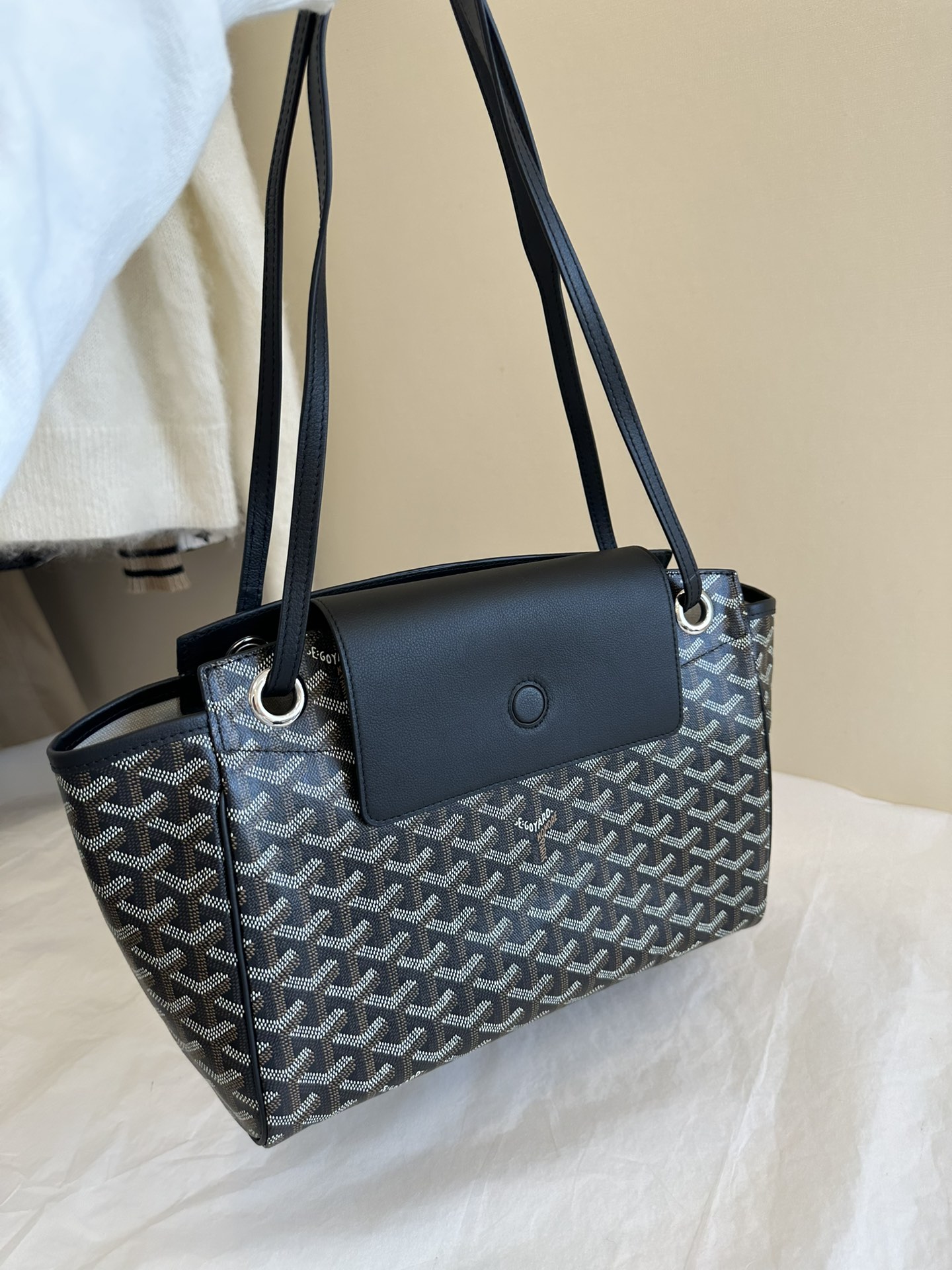 Delvaux Luxury Designer Handbag Shoulder Crossbody Bag crafted in 2