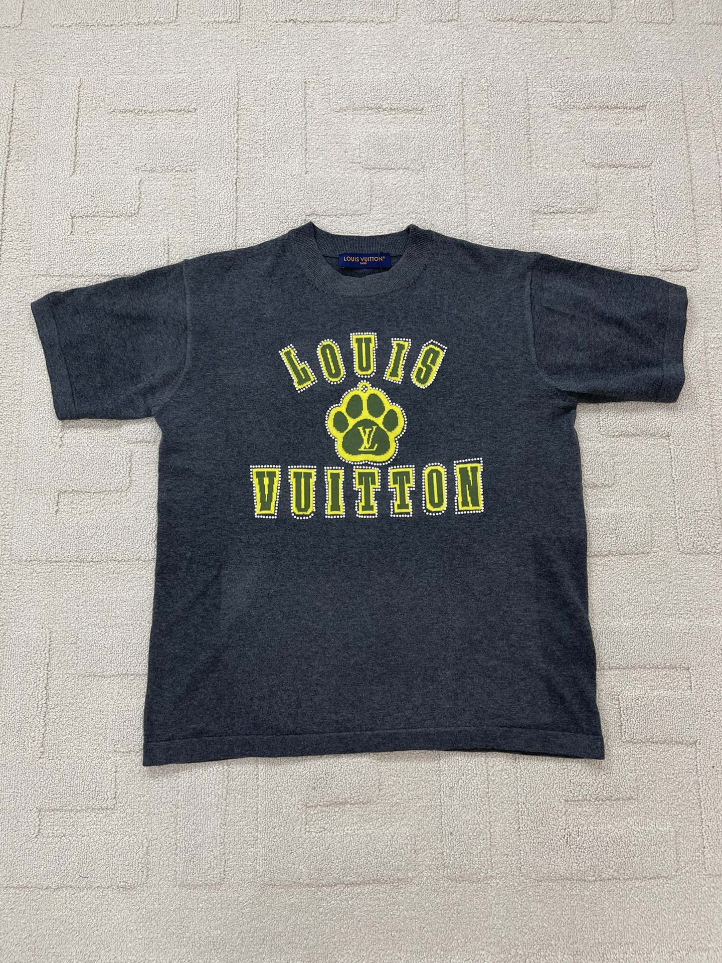 Louis Vuitton Gray Cotton Dog Paw Short Sleeve Crew Neck T-Shirt 2 i1734062573 558 4