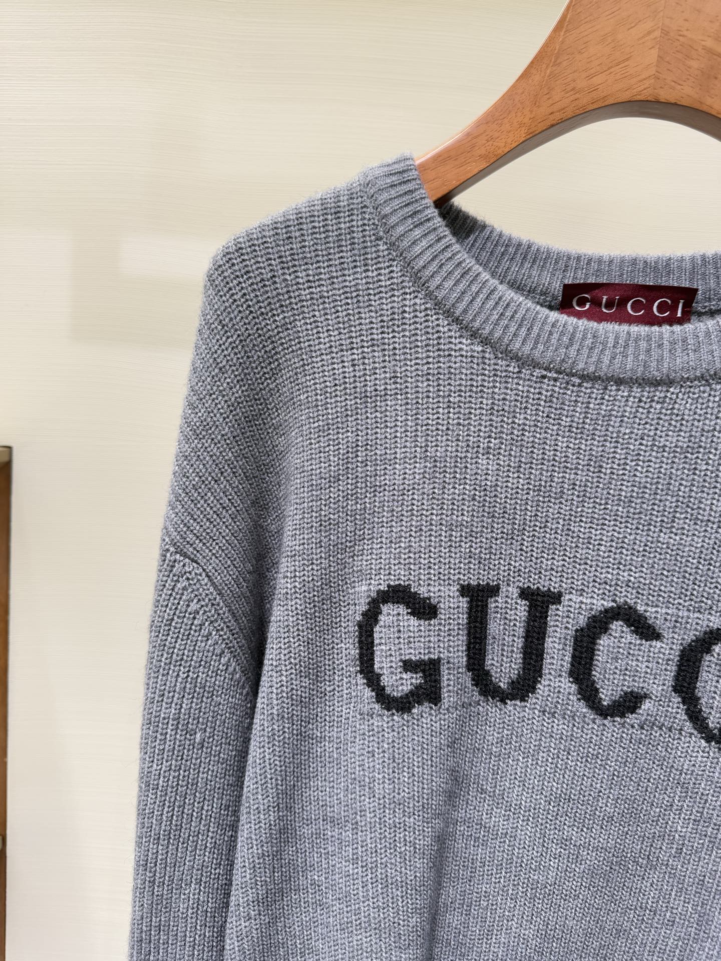 Gucci Grey Knitwear Jersey Sweater - Stylish and Comfortable 4 i1759339740827 717 0 3