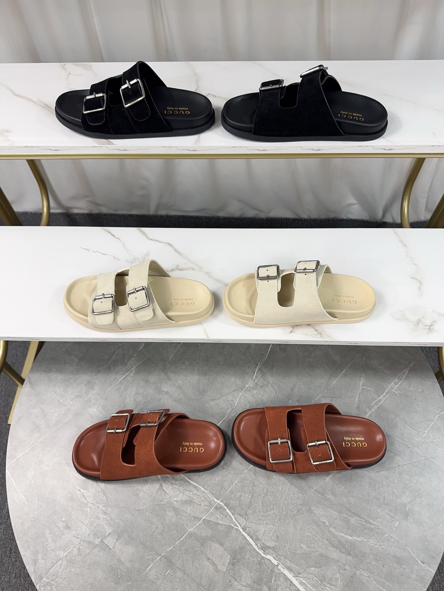 NO:543465,2025Gucci Gucci Summer new sandals slippers beach shoes original purchase and development Production G family summer new dark horse items, fashion bloggers at home and abroad show off, popular among social platforms at home and abroad, fashion experts must buy, and have a lot of money to create molds. Craftsmanship, precise restoration of every detail. Exquisite packaging of the delivery counter, original imported leather fabric, original imported leather inner lining original imported leather, original open mold TPU sole, slippers, gucci, gucci, sandals, slippers198609092025Gucci 古奇 夏季新款 凉鞋 拖鞋 沙滩鞋 原版购入开发 做货 G家夏季新款黑马单品,海内外时尚博主纷纷上脚大秀,火遍海内外社交平台,时尚达人必入款,重金开模打造 匠心工艺,精准还原每个细节 配送专柜精美包装 面料原版进口皮革 内里原版进口皮革 鞋底原版开模TPU大底,拖鞋,gucci,gucci,sandals,slippers,Women's Shoes