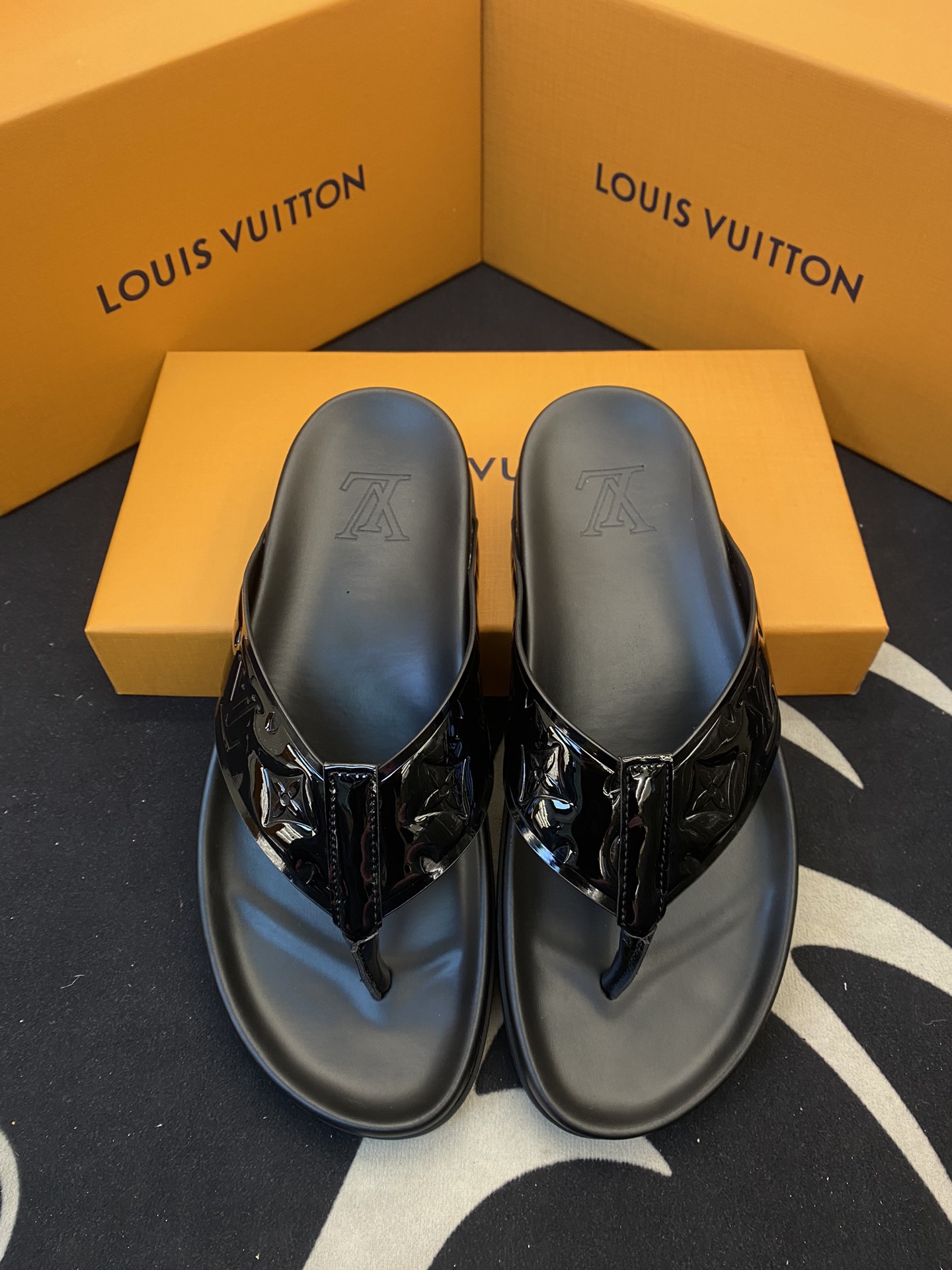 Louis Vuitton Shoes Slippers