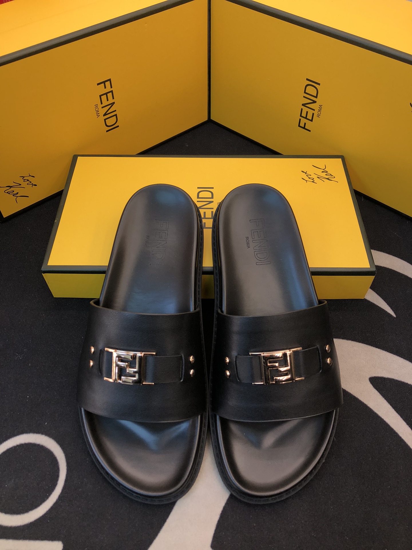 Fendi Shoes Slippers