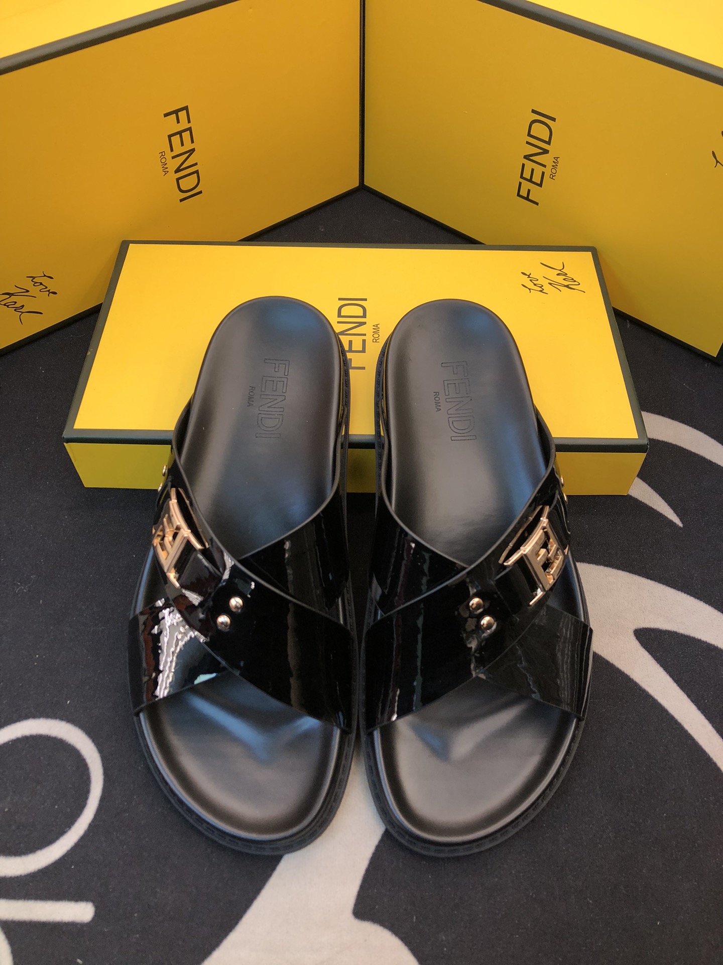 Fendi Shoes Slippers