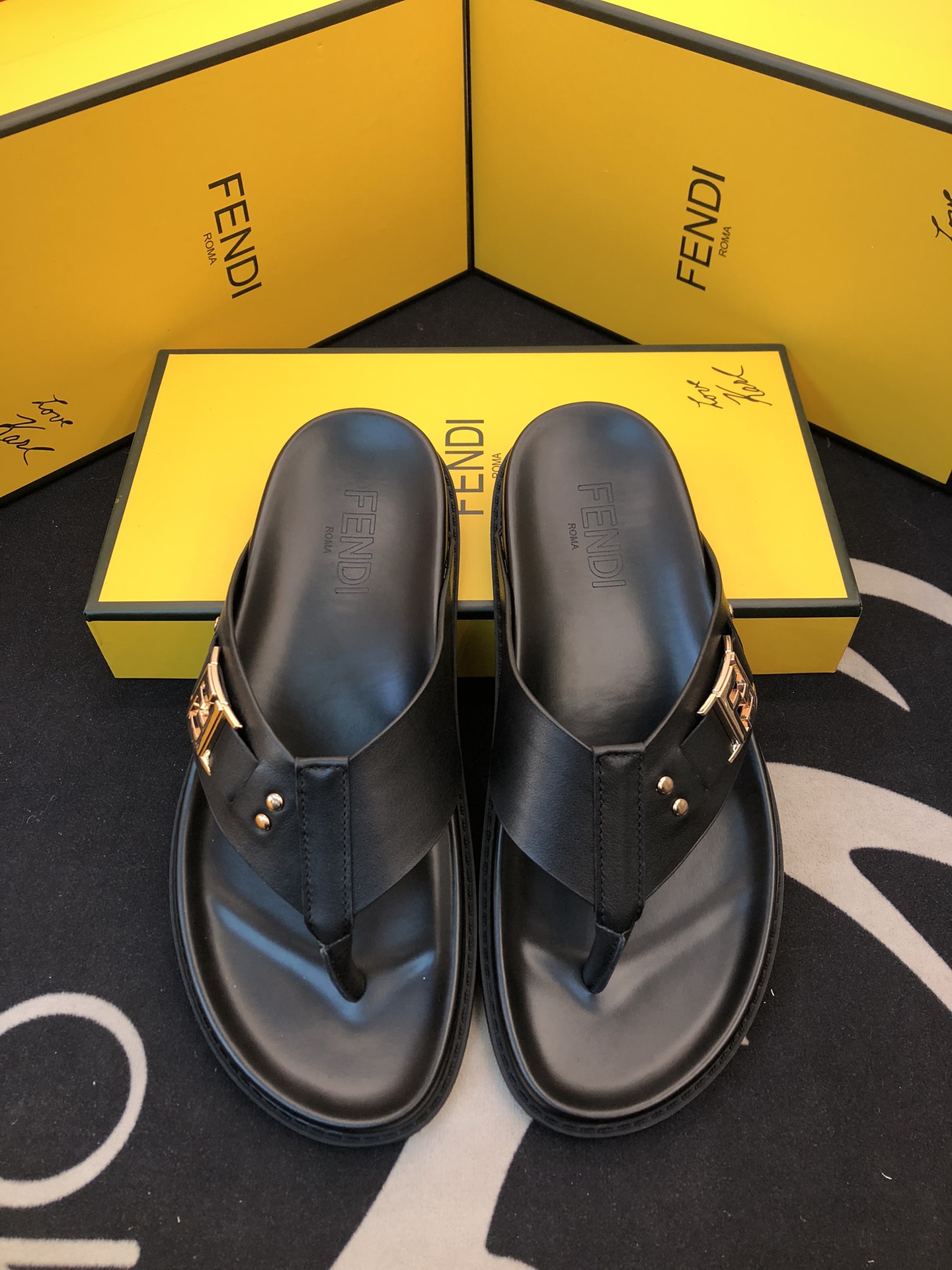 Fendi Shoes Slippers