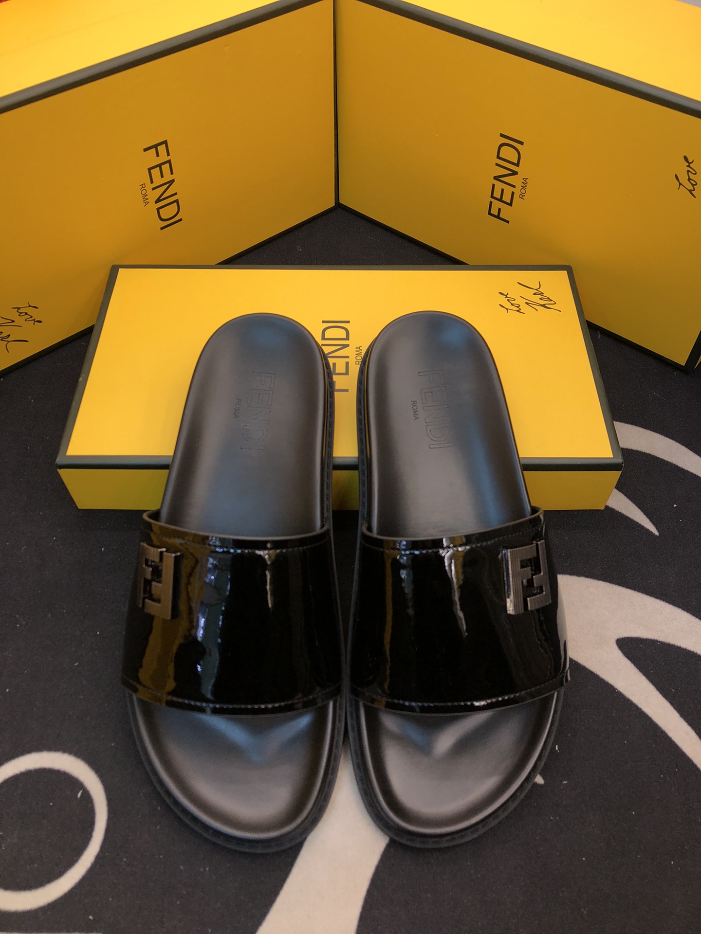 Fendi Shoes Slippers