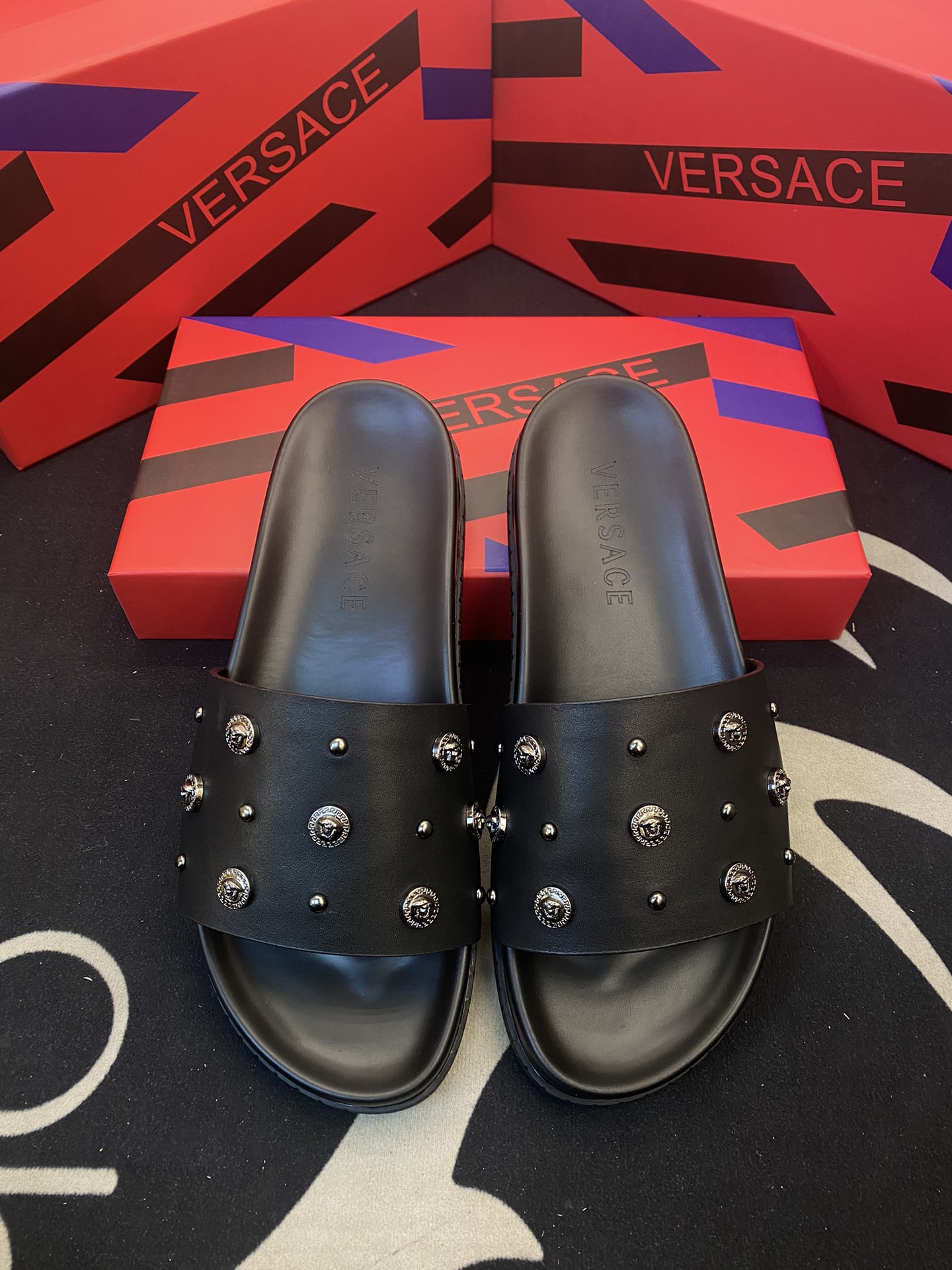 Where could you find a great quality designer
 Versace Shoes Slippers