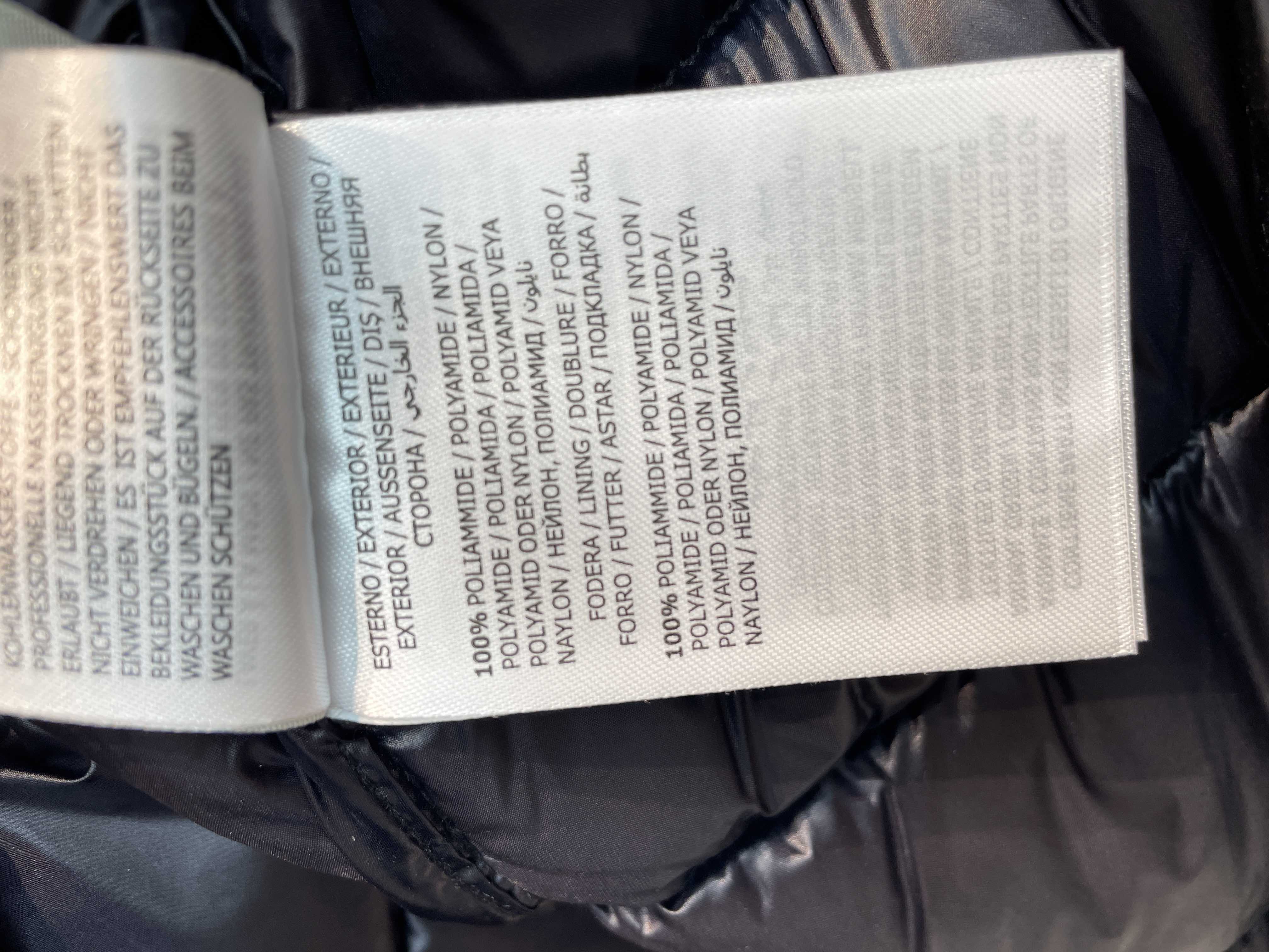 新款🌟出货啦📢 Moncle*秋冬经典Dalles系列情侣款羽绒服，可拆卸连帽设计，充绒是最顶级的90白