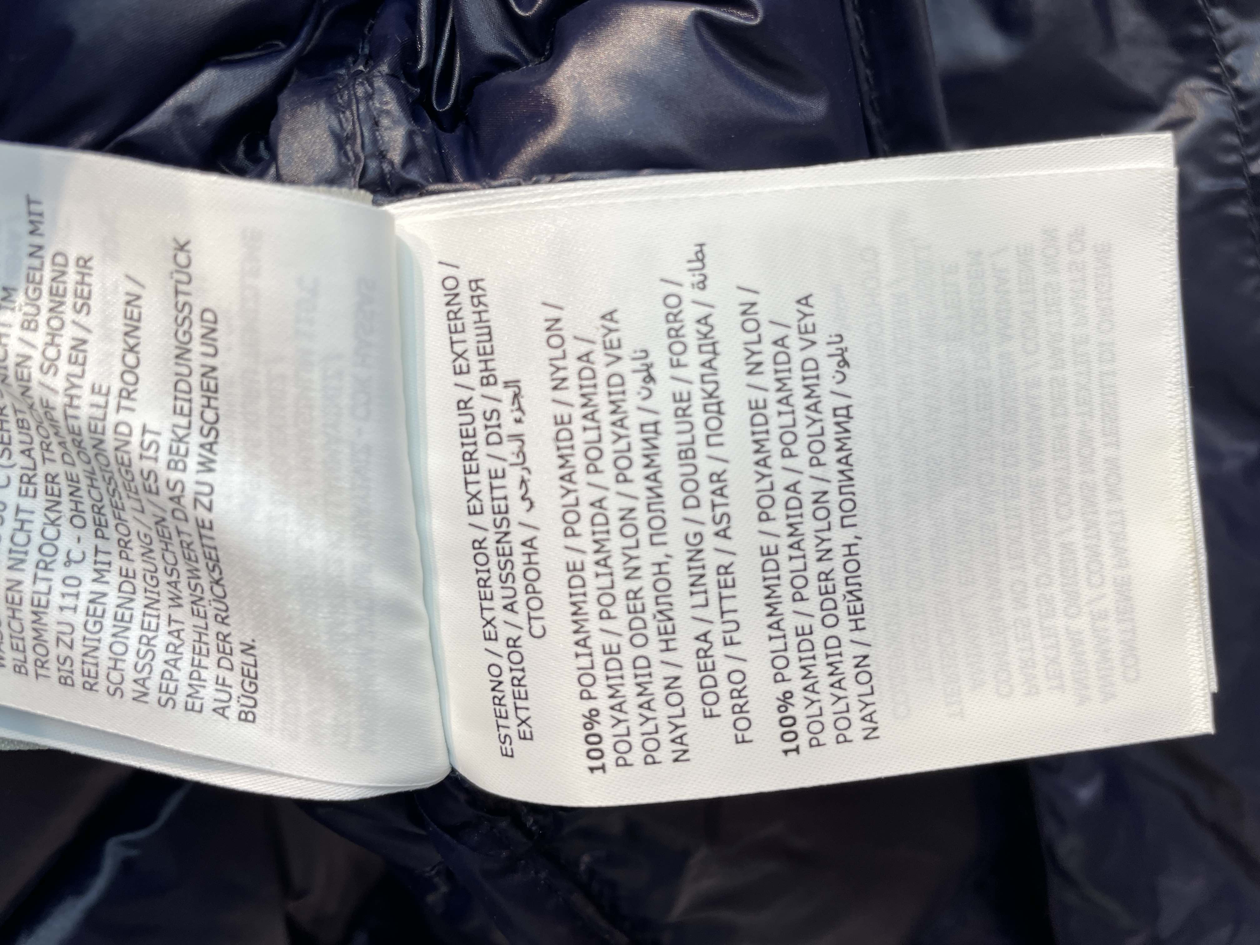 新款🌟出货啦📢 Moncle*秋冬经典Acorus系列男款羽绒服，立领轻便设计，充绒是最顶级的90白鹅绒