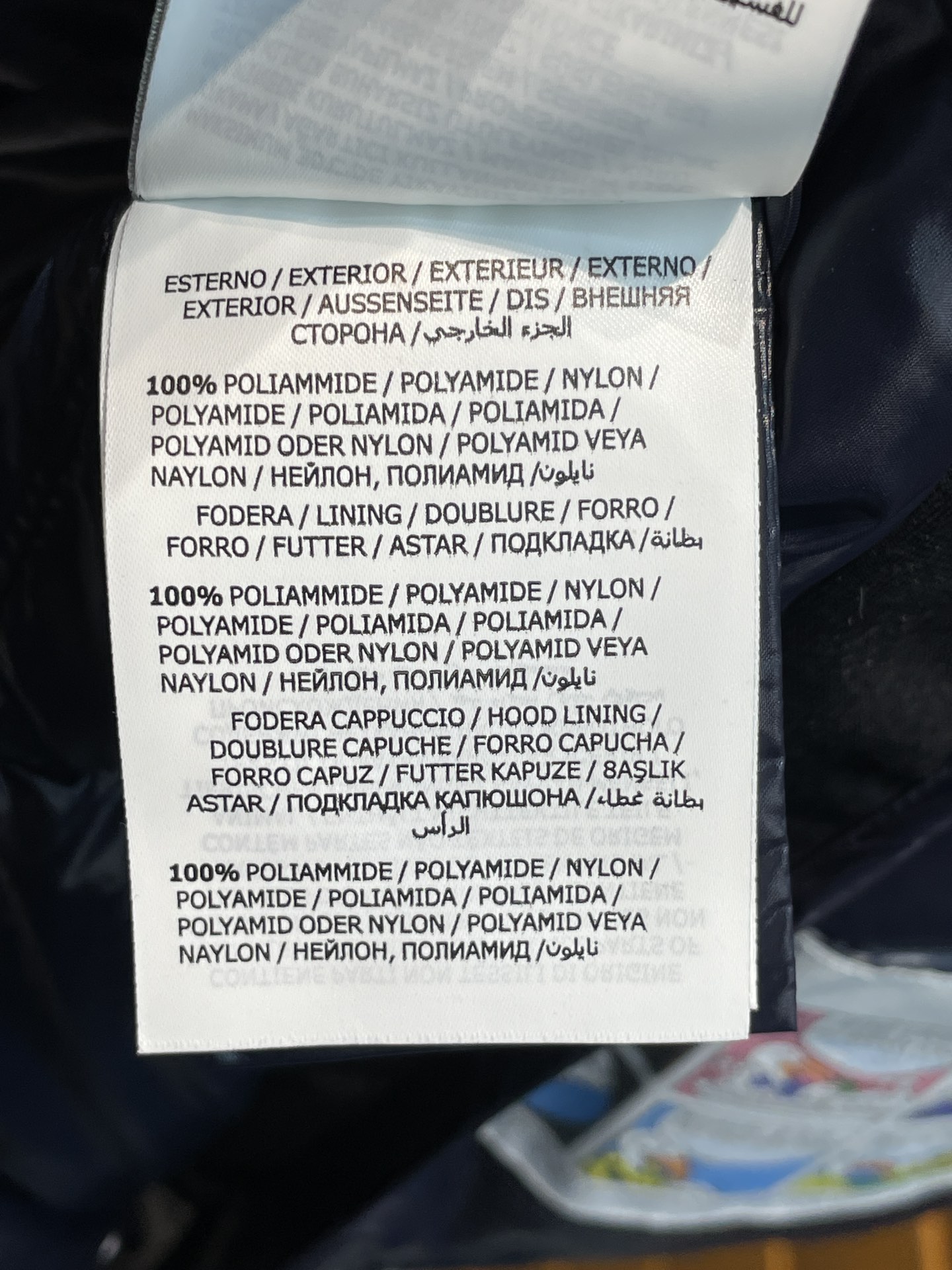 新款🌟出货啦📢 Moncle*秋冬经典 Montbeliard系列男款羽绒服，连帽轻便设计！门襟采用双拉