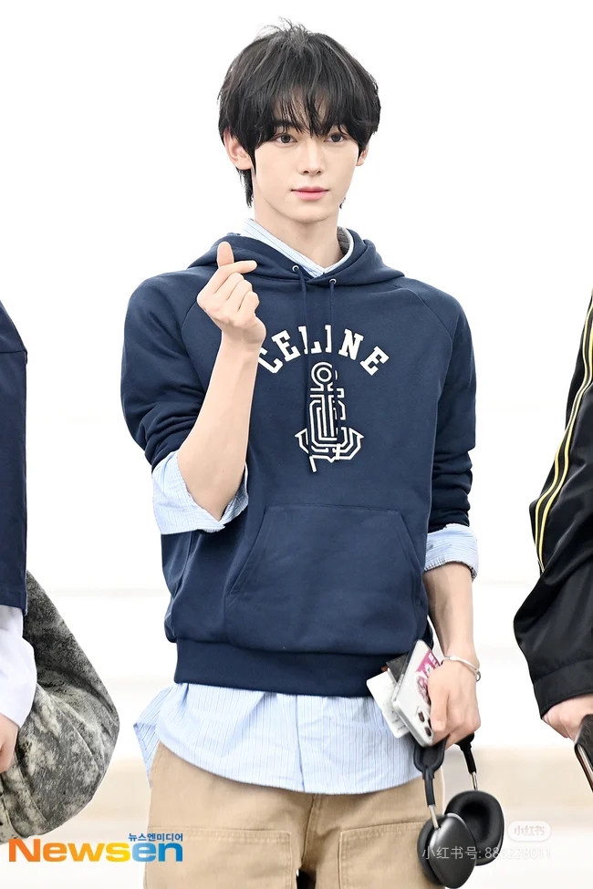 NO:431169,upper body reference, alexander wang19860909上身参考,,alexander wang,Women's clothing