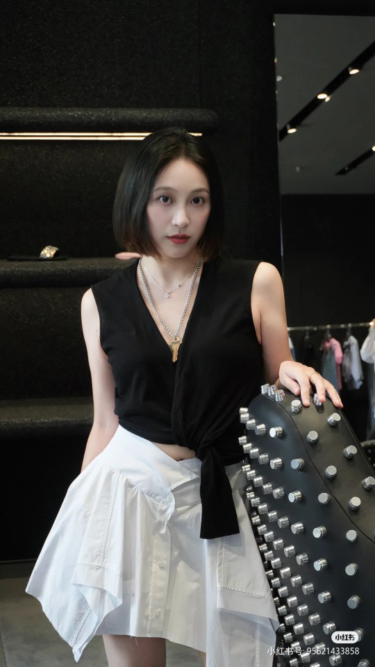 NO:446438,upper body reference, alexander wang19860909上身参考,,alexander wang,Women's clothing