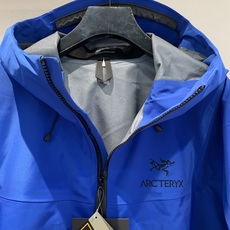 新款🔥出货啦📢 代工厂出品 Arcteryx始祖鸟 ALPHA SV 纯色舒适连帽Logo印花硬壳冲锋衣 新款🔥出货啦📢 代工厂出品 Arcteryx始祖鸟 ALPHA SV 纯色舒适连帽Logo印花硬壳冲锋衣