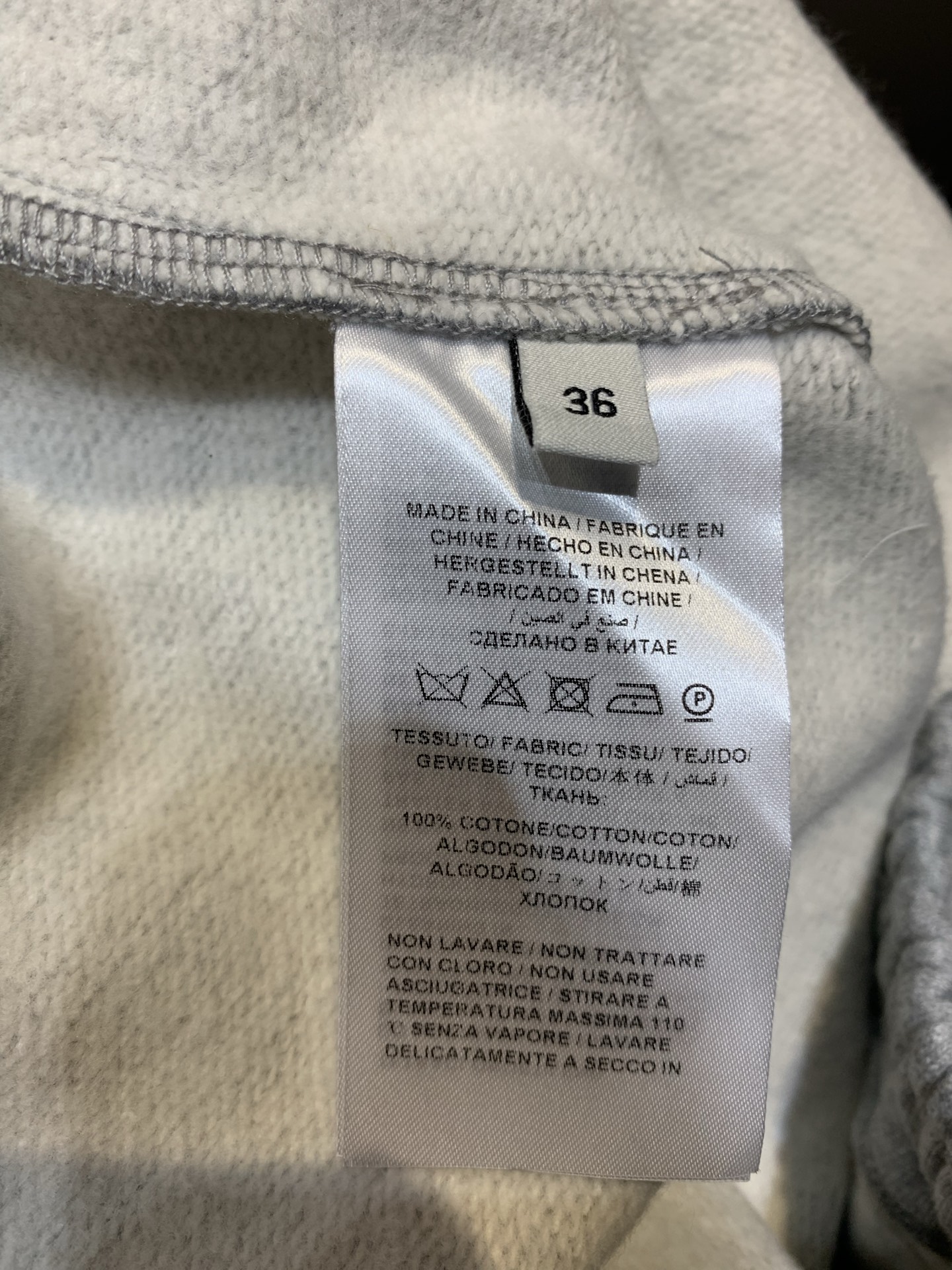 新款🔥出货啦📢 Y版开发 G家2025早秋新款假两件松紧腰系带短裤。灰色纯棉面料舒适到不想脱，下摆拼接蓝