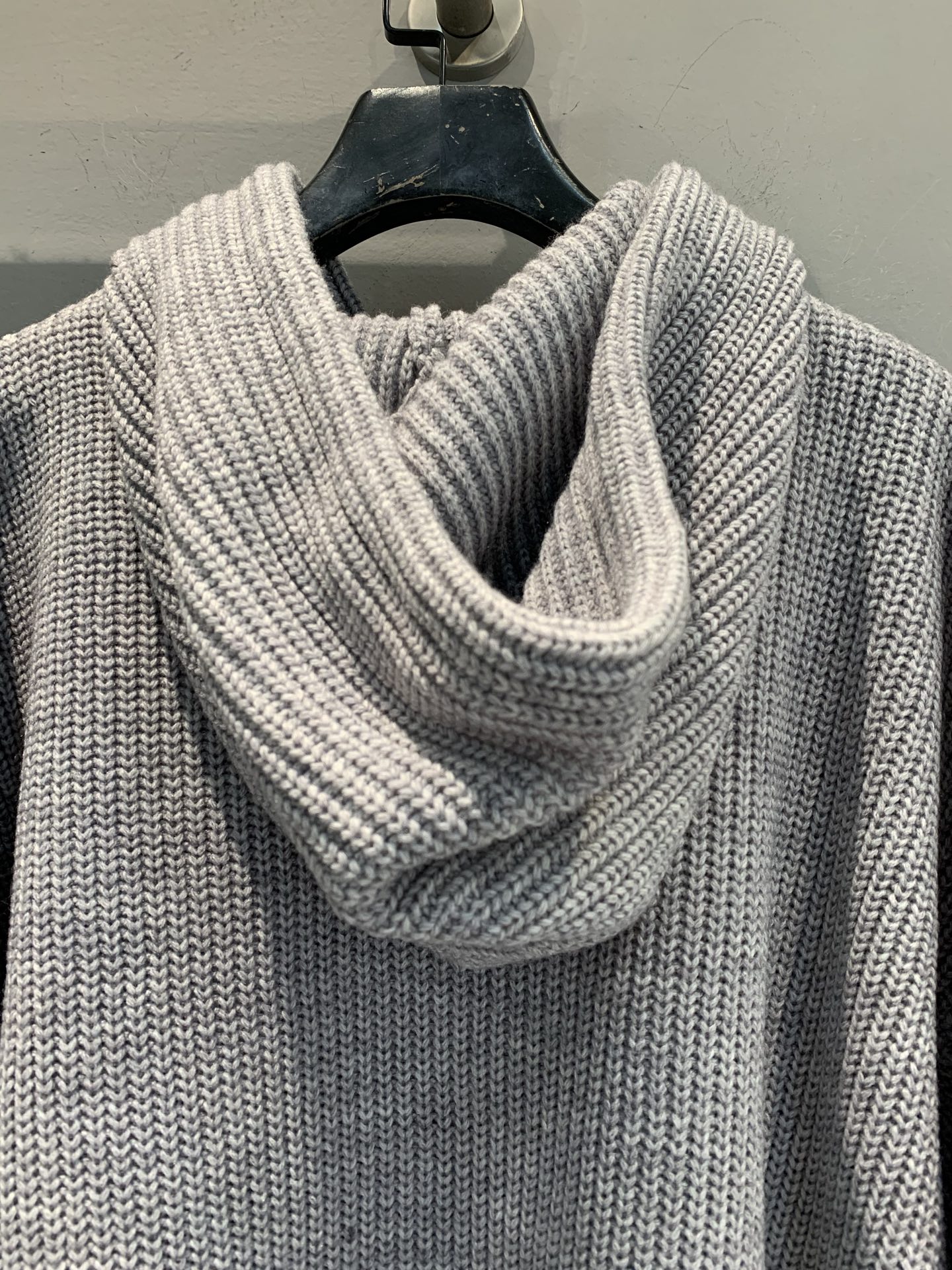 新款🔥出货啦📢 大货实拍 Celin*2025秋冬新款凯旋门抽绳连帽羊毛针织毛衣，罗纹羊毛材质，柔软又保