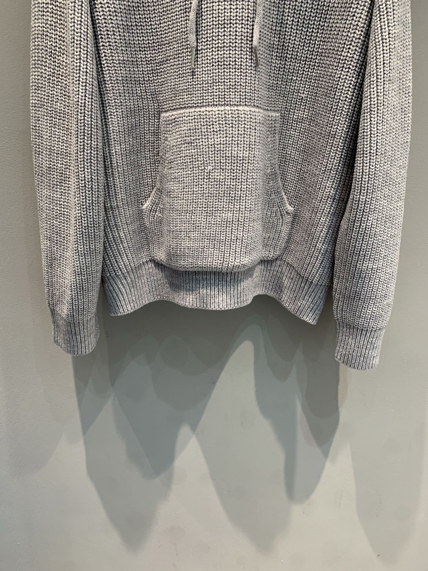 新款🔥出货啦📢 大货实拍 Celin*2025秋冬新款凯旋门抽绳连帽羊毛针织毛衣，罗纹羊毛材质，柔软又保