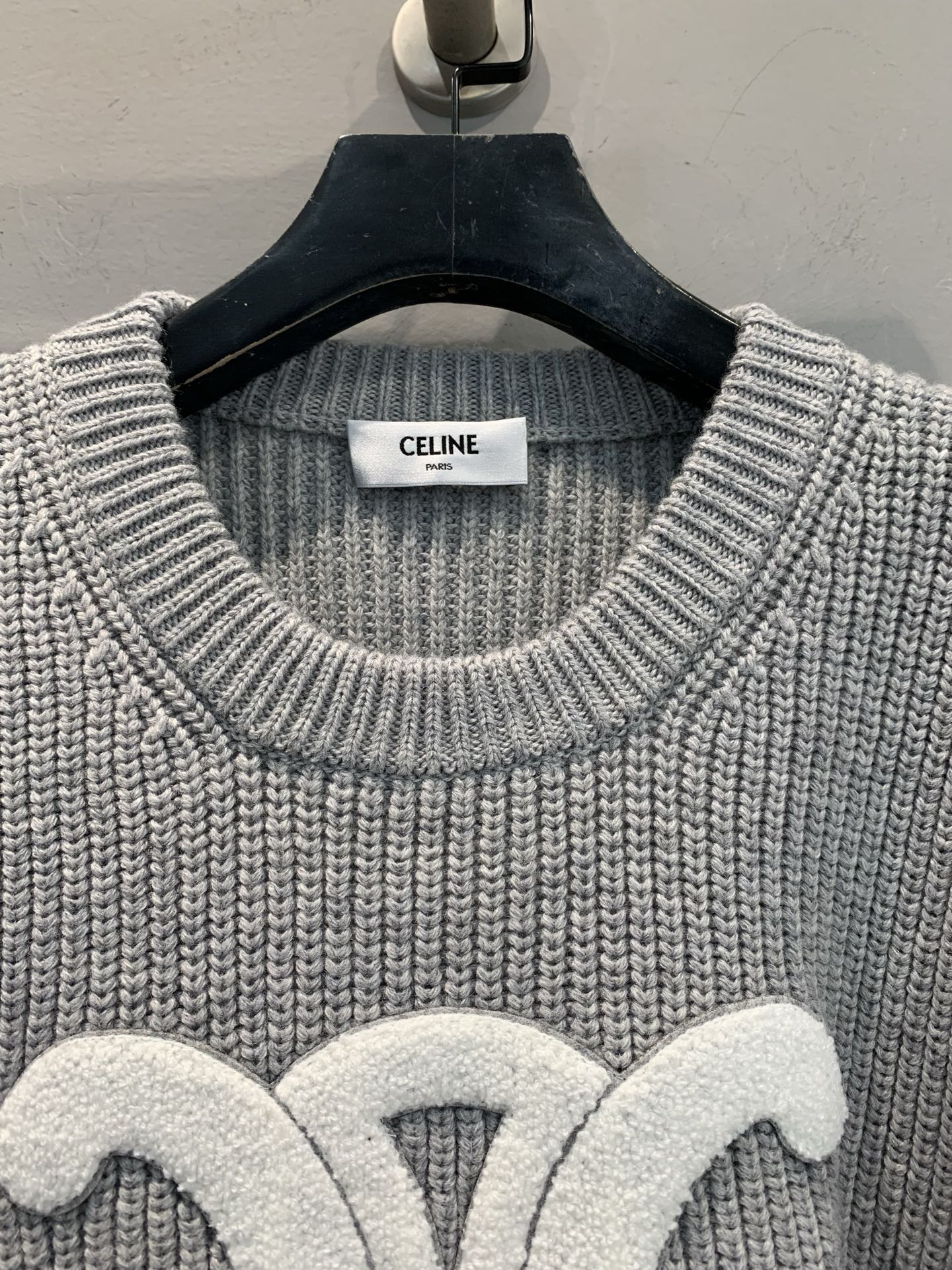 新款🔥出货啦📢 大货实拍 Celin*2025秋冬新款学院风凯旋门羊毛针织毛衣，100%绵羊毛，柔软细腻