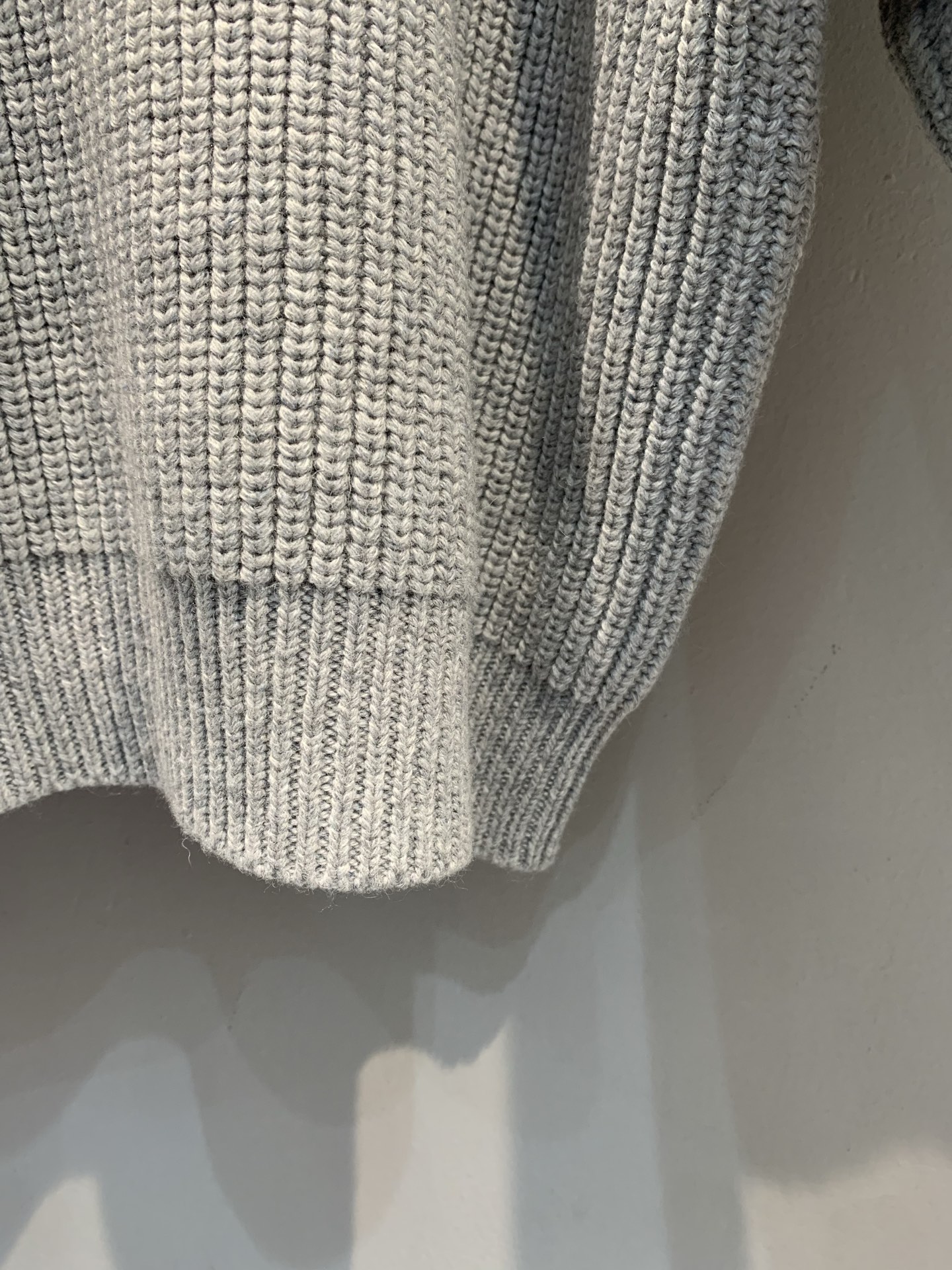 新款🔥出货啦📢 大货实拍 Celin*2025秋冬新款学院风凯旋门羊毛针织毛衣，100%绵羊毛，柔软细腻