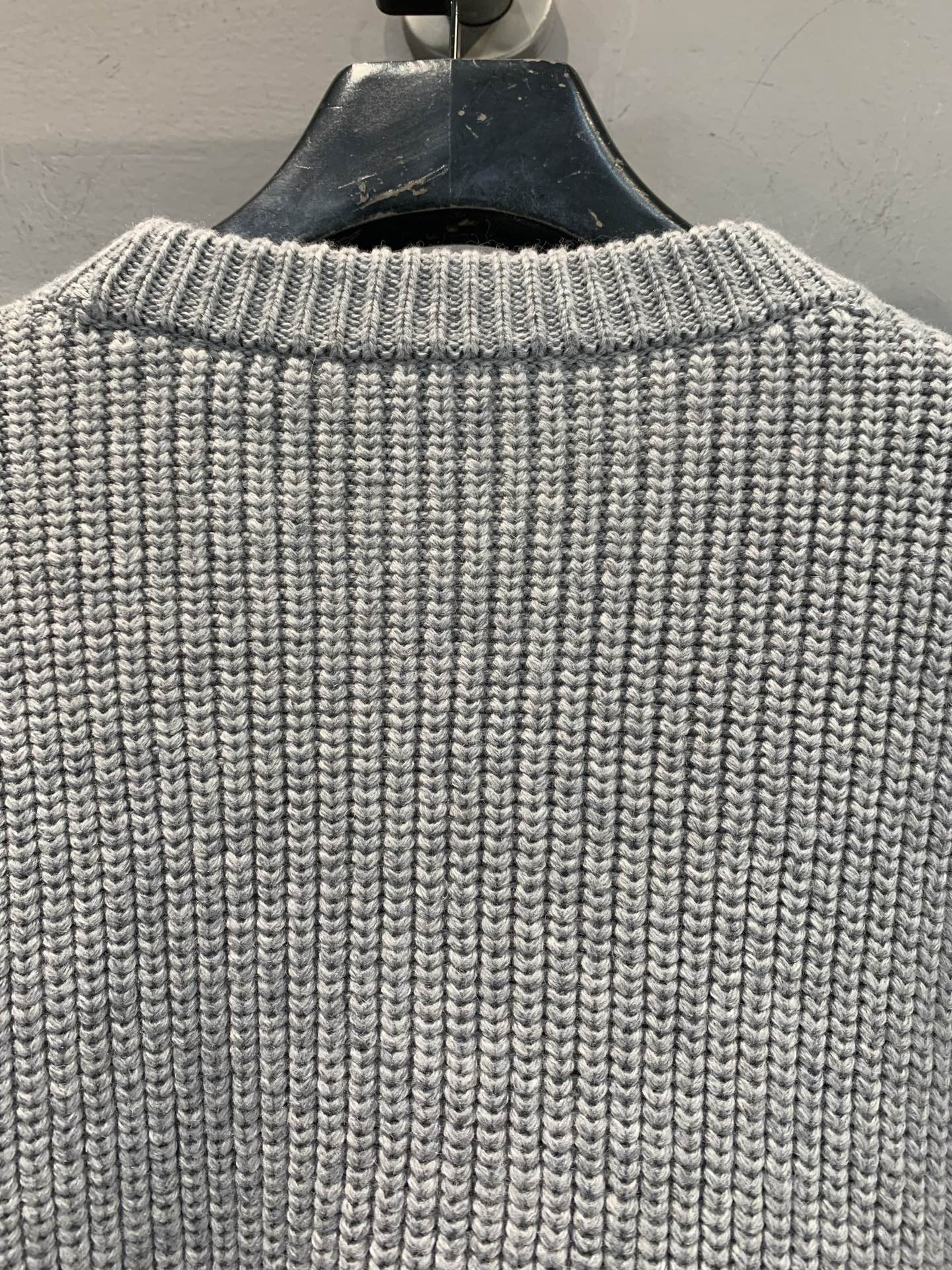 新款🔥出货啦📢 大货实拍 Celin*2025秋冬新款学院风凯旋门羊毛针织毛衣，100%绵羊毛，柔软细腻