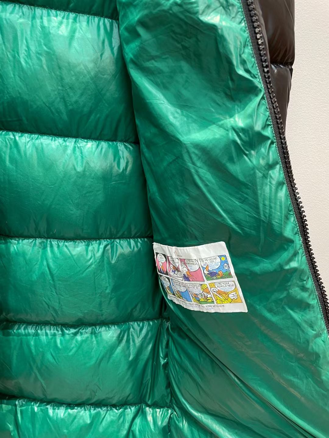 新款🌟出货啦📢！Moncle*秋冬经典长款Maya羽绒服，各路明星疯狂种草的爆款！充绒是最顶级的90白鹅