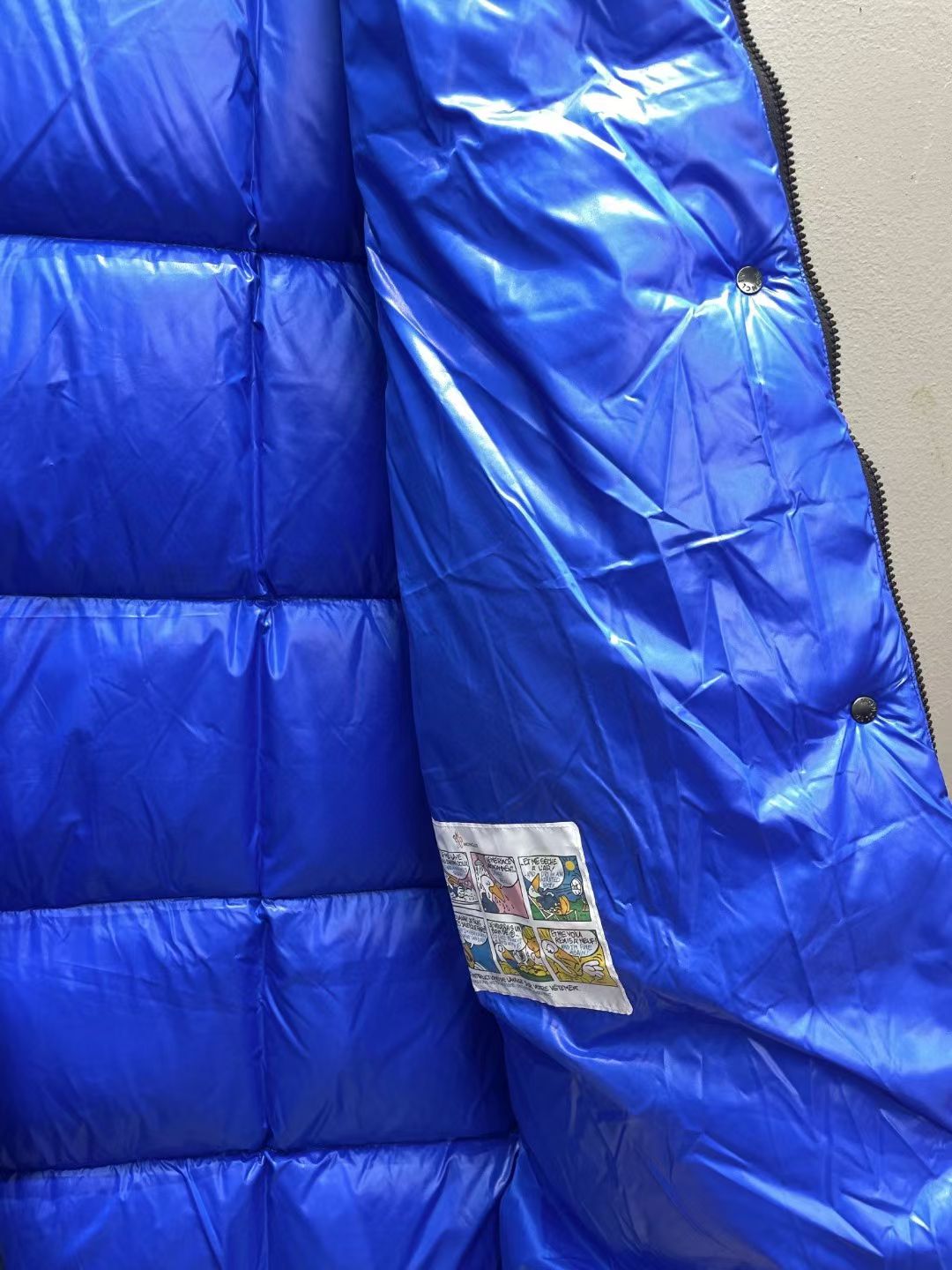 新款🌟出货啦📢！Moncle*秋冬经典Parnaiba系列长款羽绒服，今年升级的面料更软更紧密，充绒是最