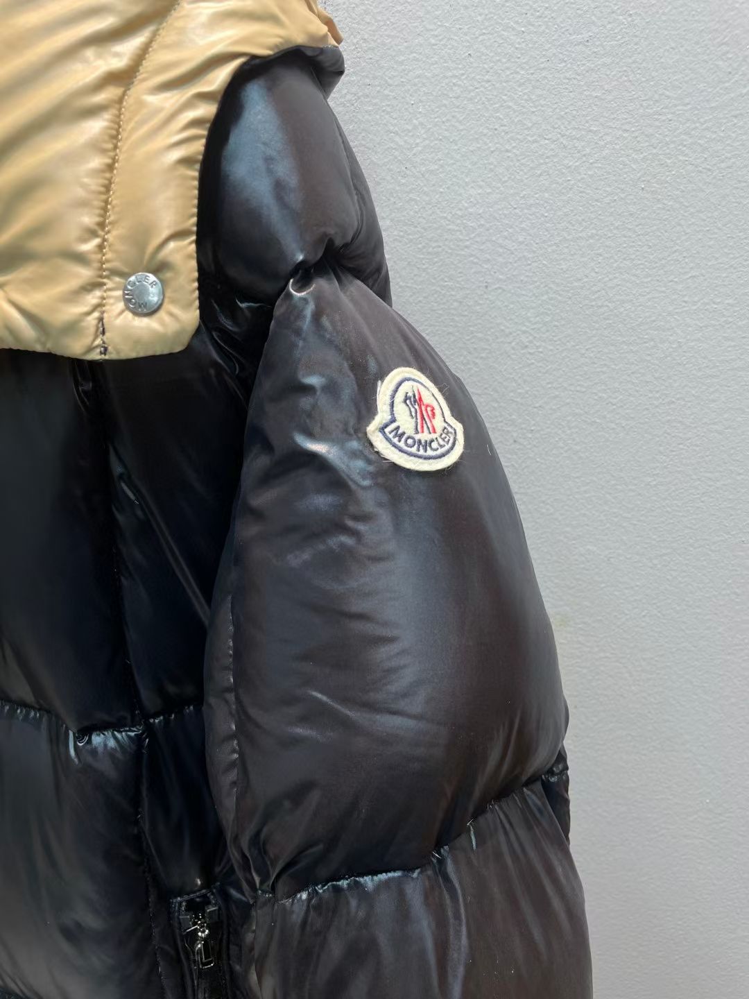 新款🌟出货啦📢！Moncle*秋冬经典Parnaiba系列长款羽绒服，今年升级的面料更软更紧密，充绒是最